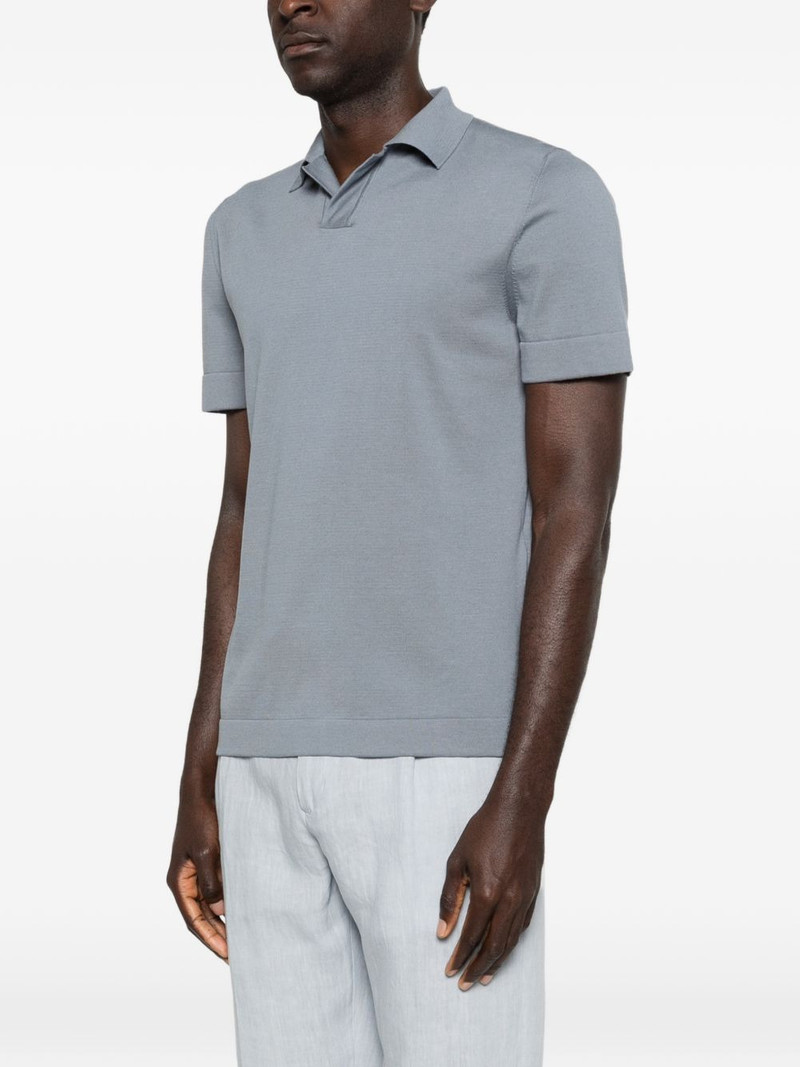 revere-collar T-shirt 3