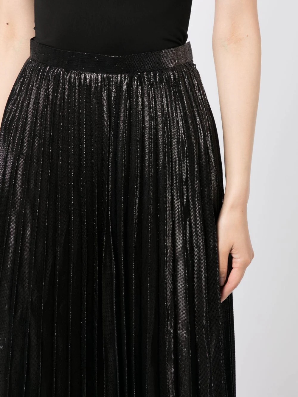 Shiny Pleated Skirt - 5