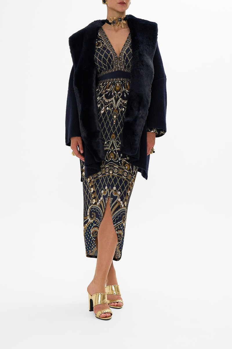 CAMILLA KNIT RELAXED LAYER WITH FAUX FUR outlook