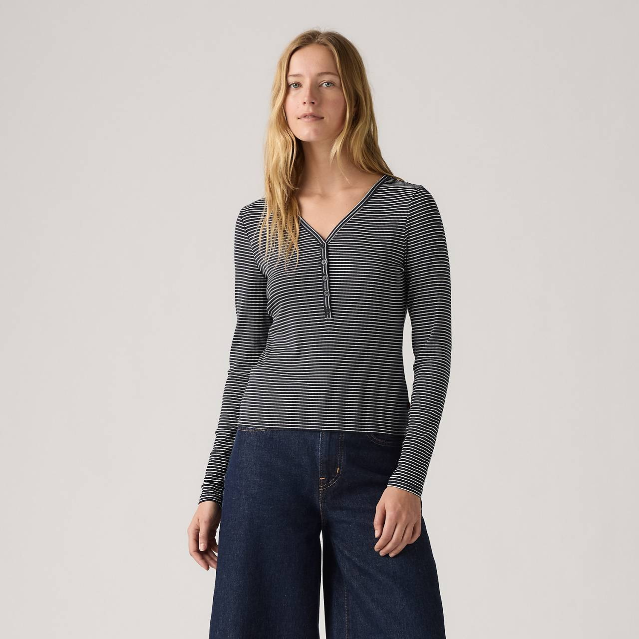 DREAMY HENLEY - 2
