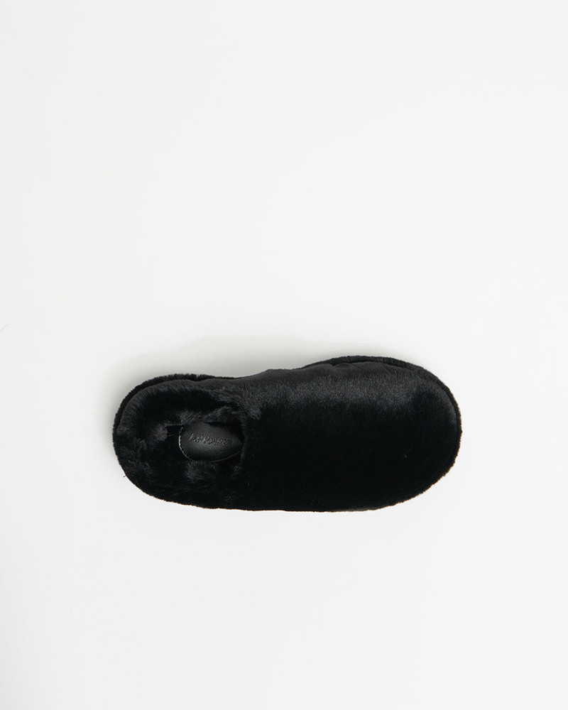 APPARIS MISHA SLIPPER outlook