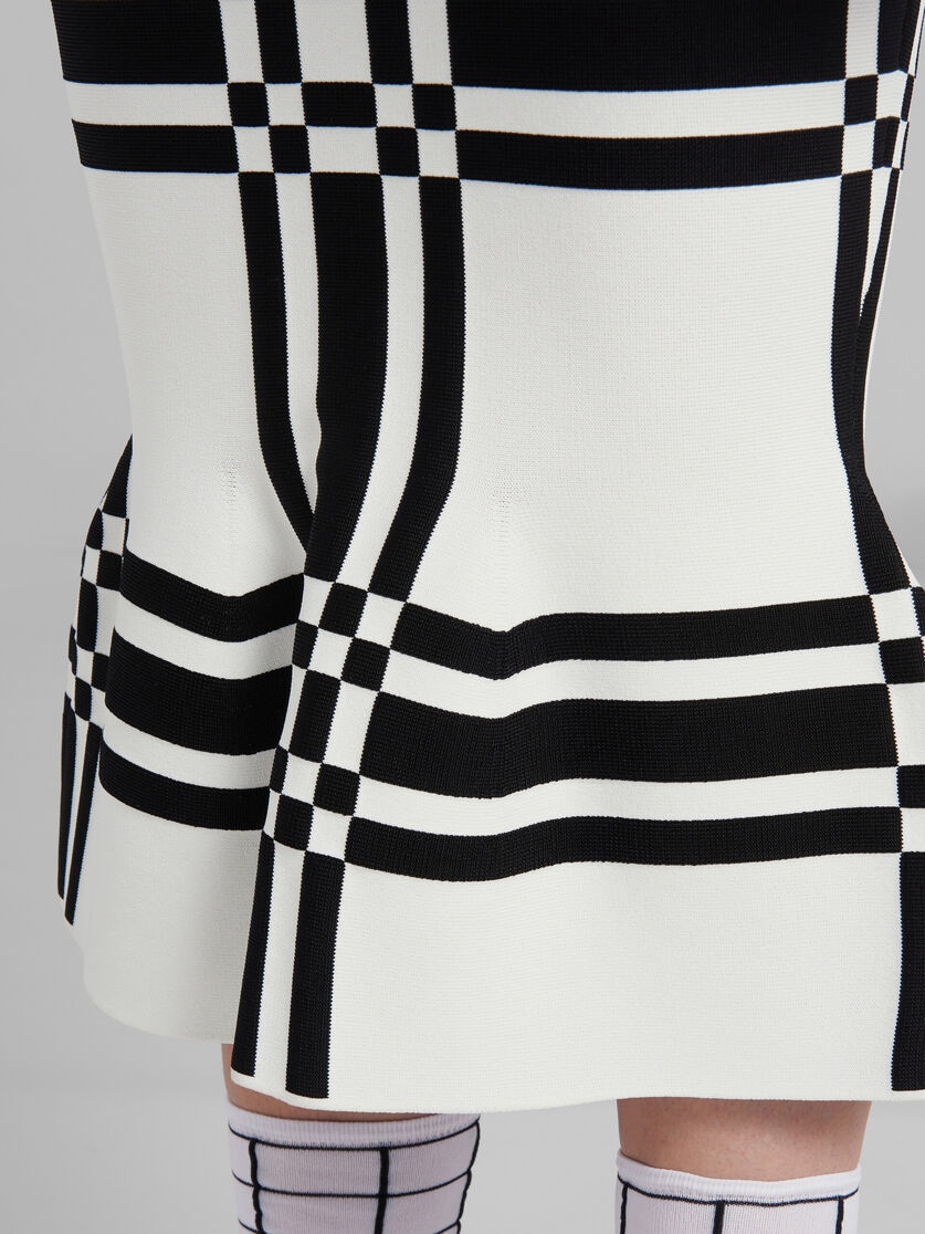 WHITE CHECKED VISCOSE SHEATH SKIRT WITH FLOUNCE HEM - 4