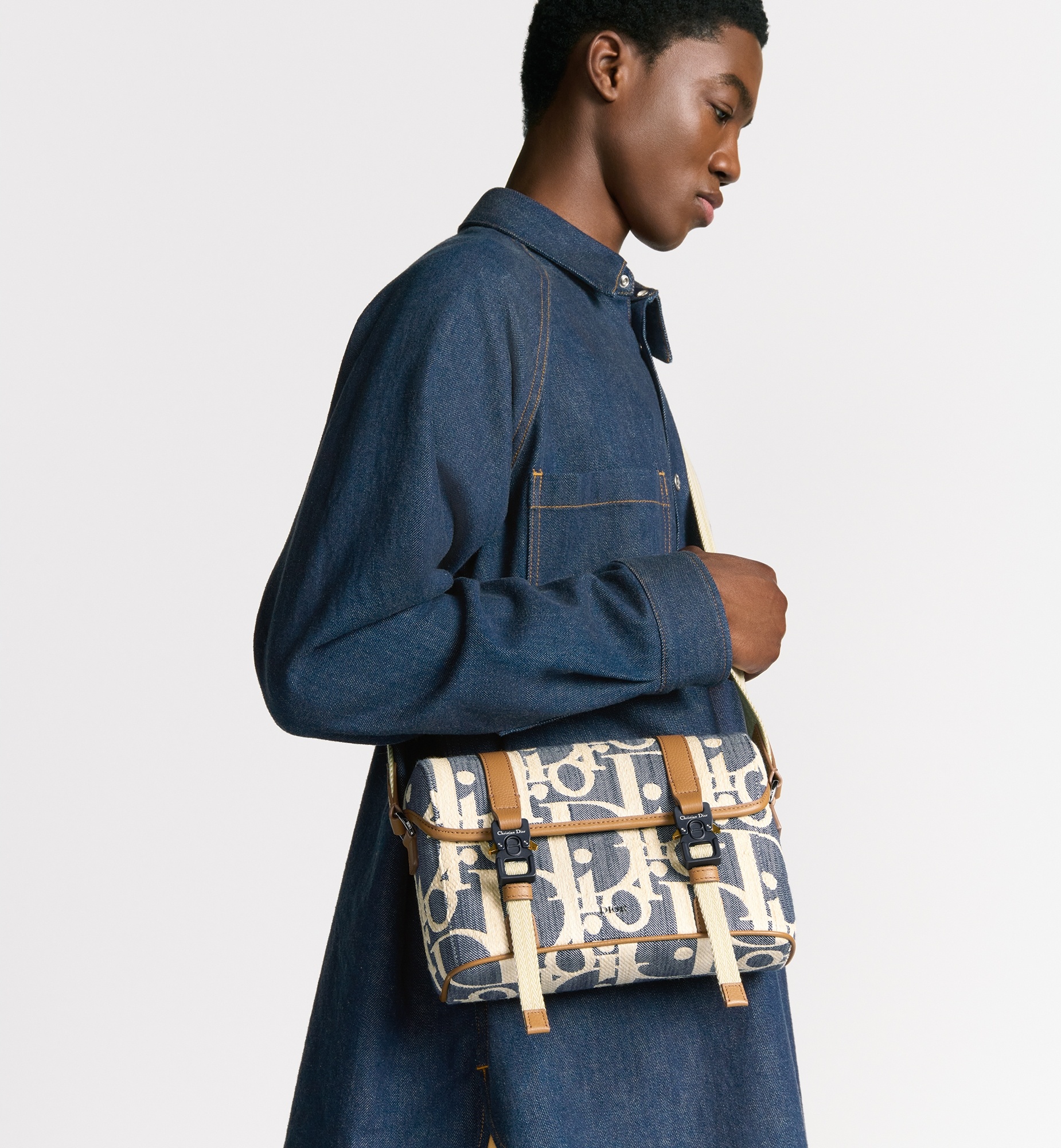 Dior Hit the Road Messenger Bag with Flap - 2