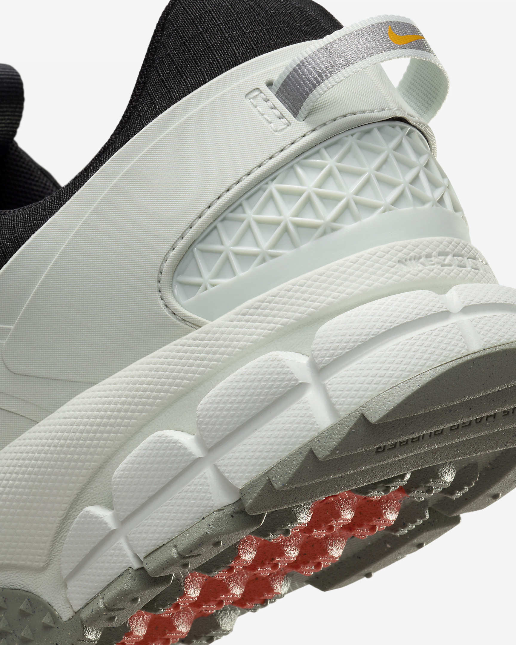 Nike Zoom Vomero Roam Men's Winterized Shoes - 8