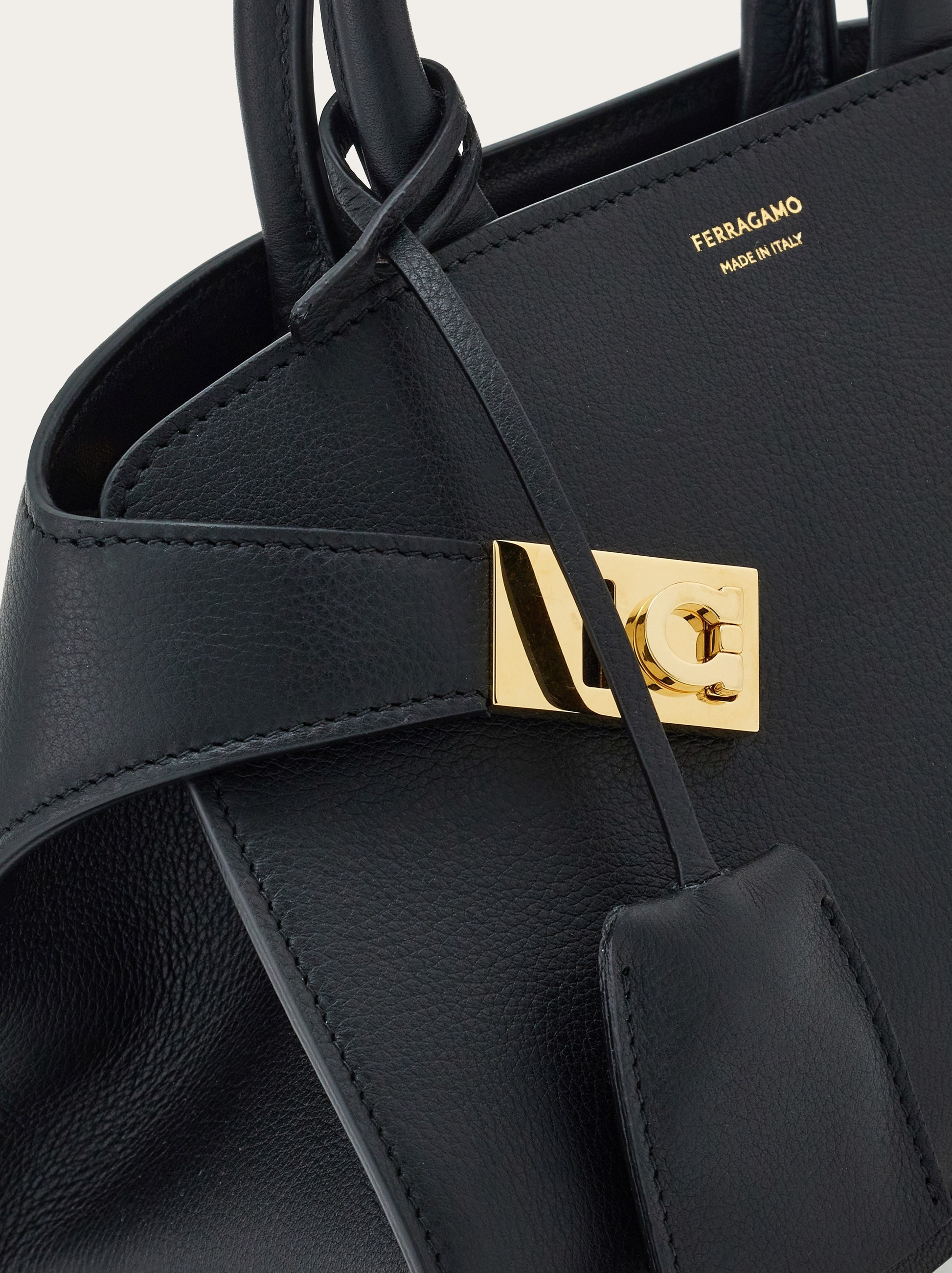 Hug mini bag - 7
