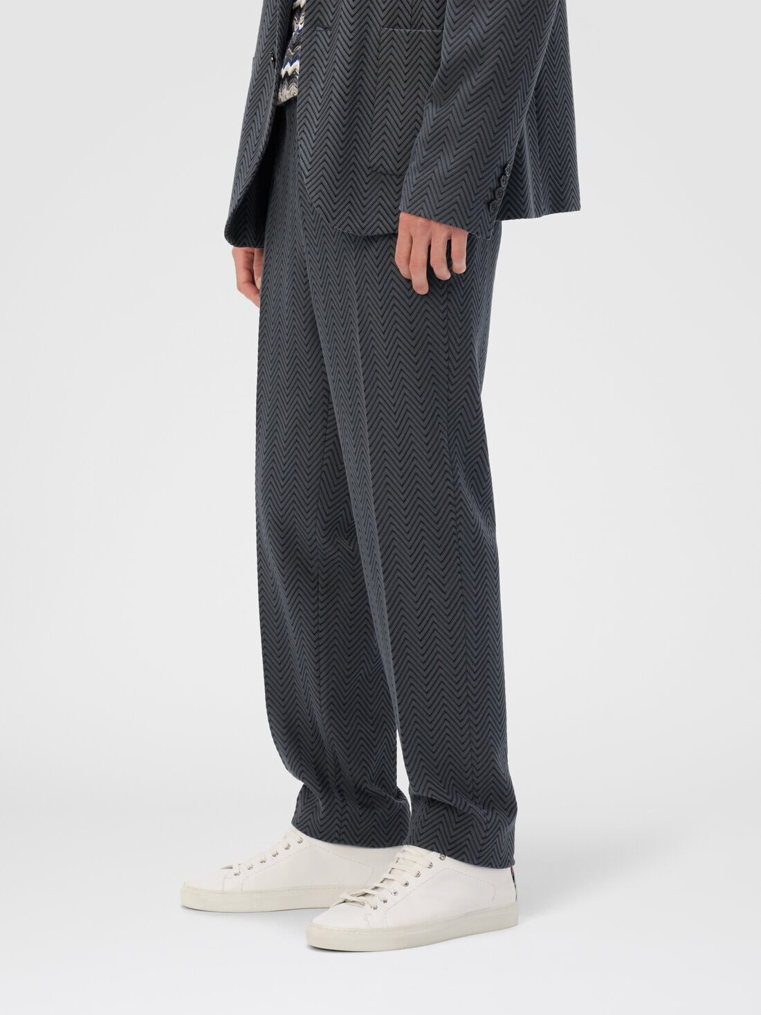 Straight Pants with Zigzag Pattern - 4