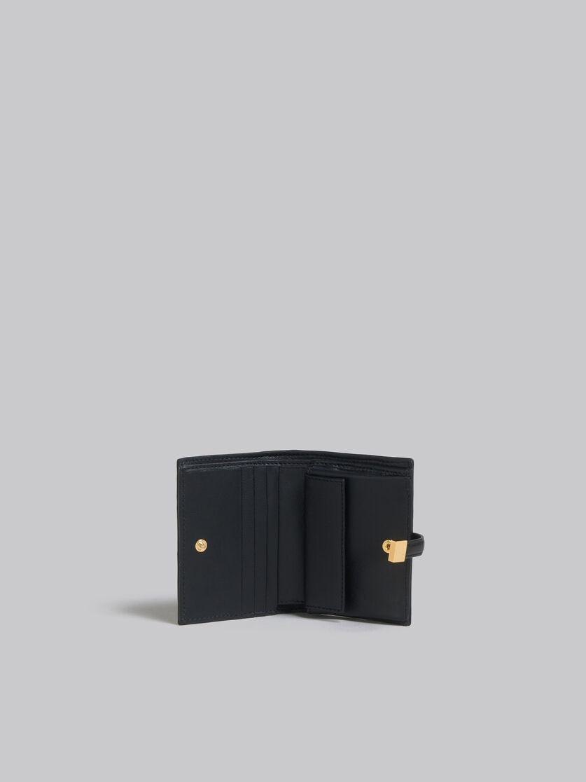 BLACK LEATHER BIFOLD PRISMA WALLET - 2