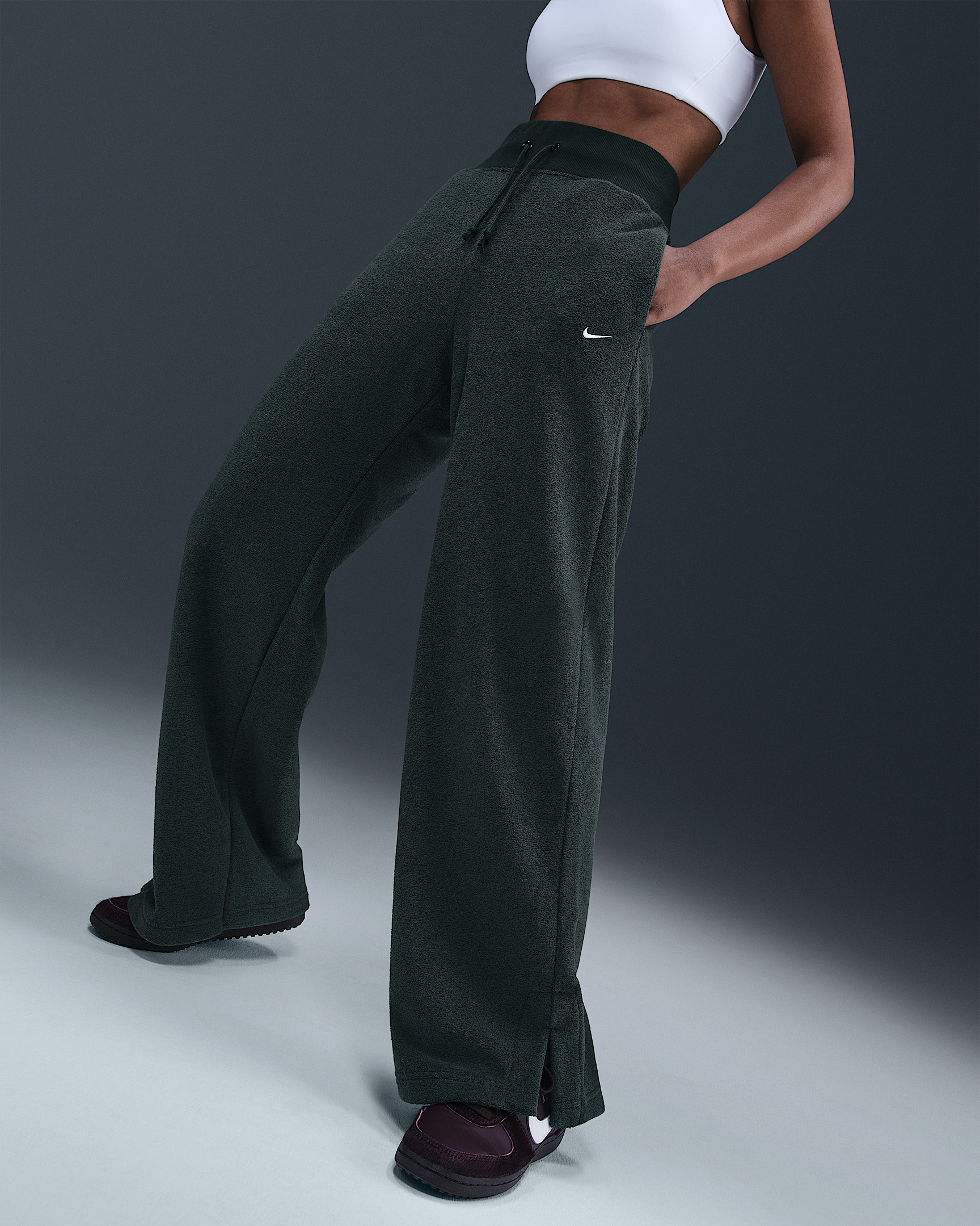 Nike Sportswear Phoenix Plush Women's High-Waisted Wide-Leg Cozy Fleece Pants - 2