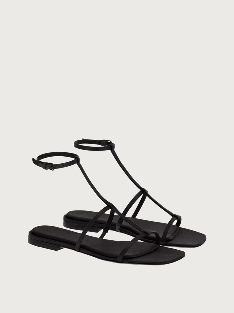 FLAT SANDALS WITH SQUARE TOE 5