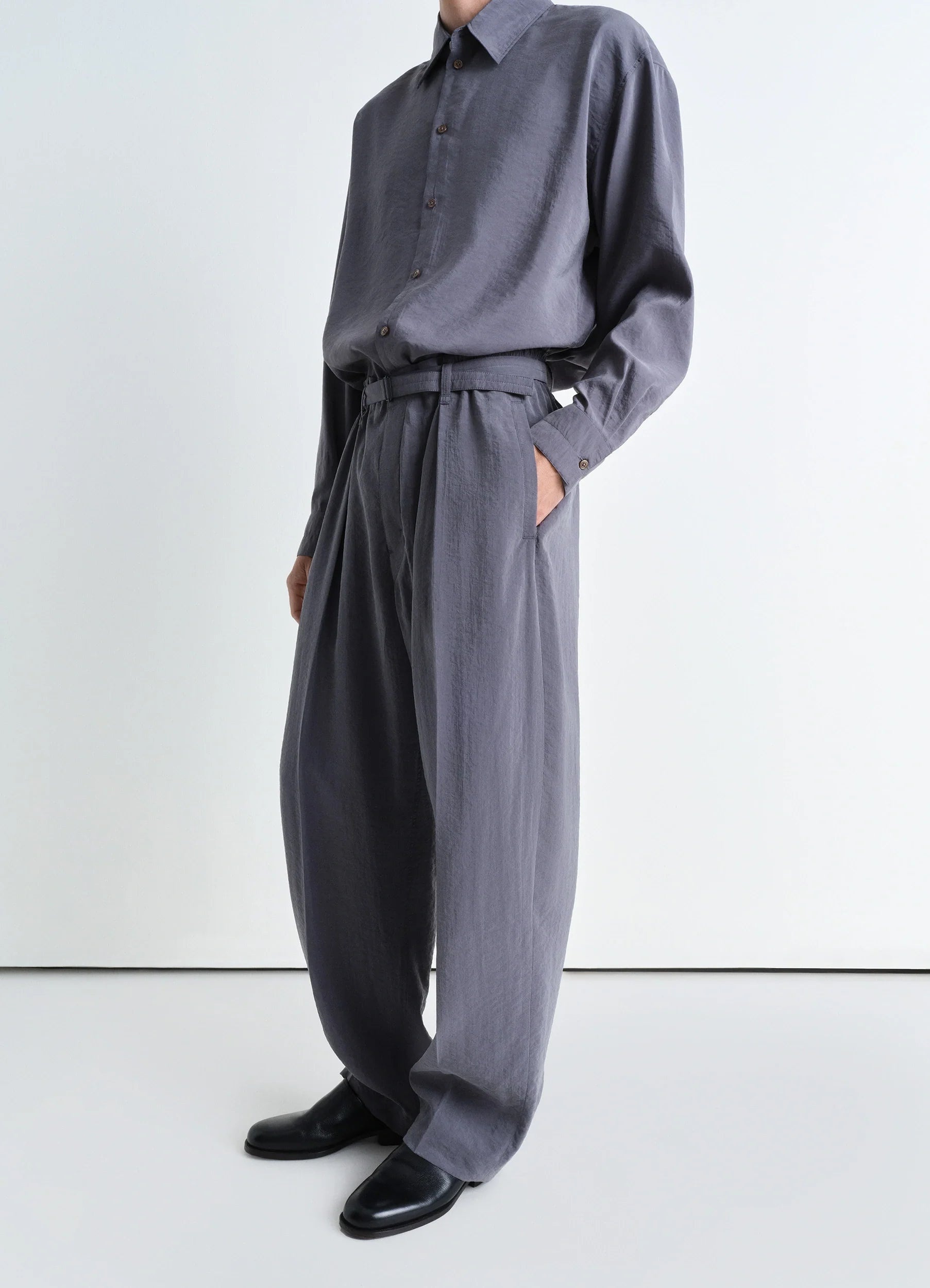 Lemaire BELTED RELAXED PANTS | REVERSIBLE