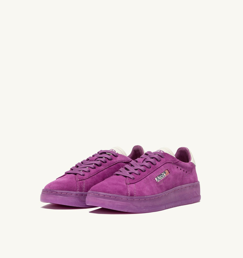 AUTRY DALLAS LOW SNEAKERS IN MARSHMALLOW AND HYACINTH VIOLET SUEDE outlook