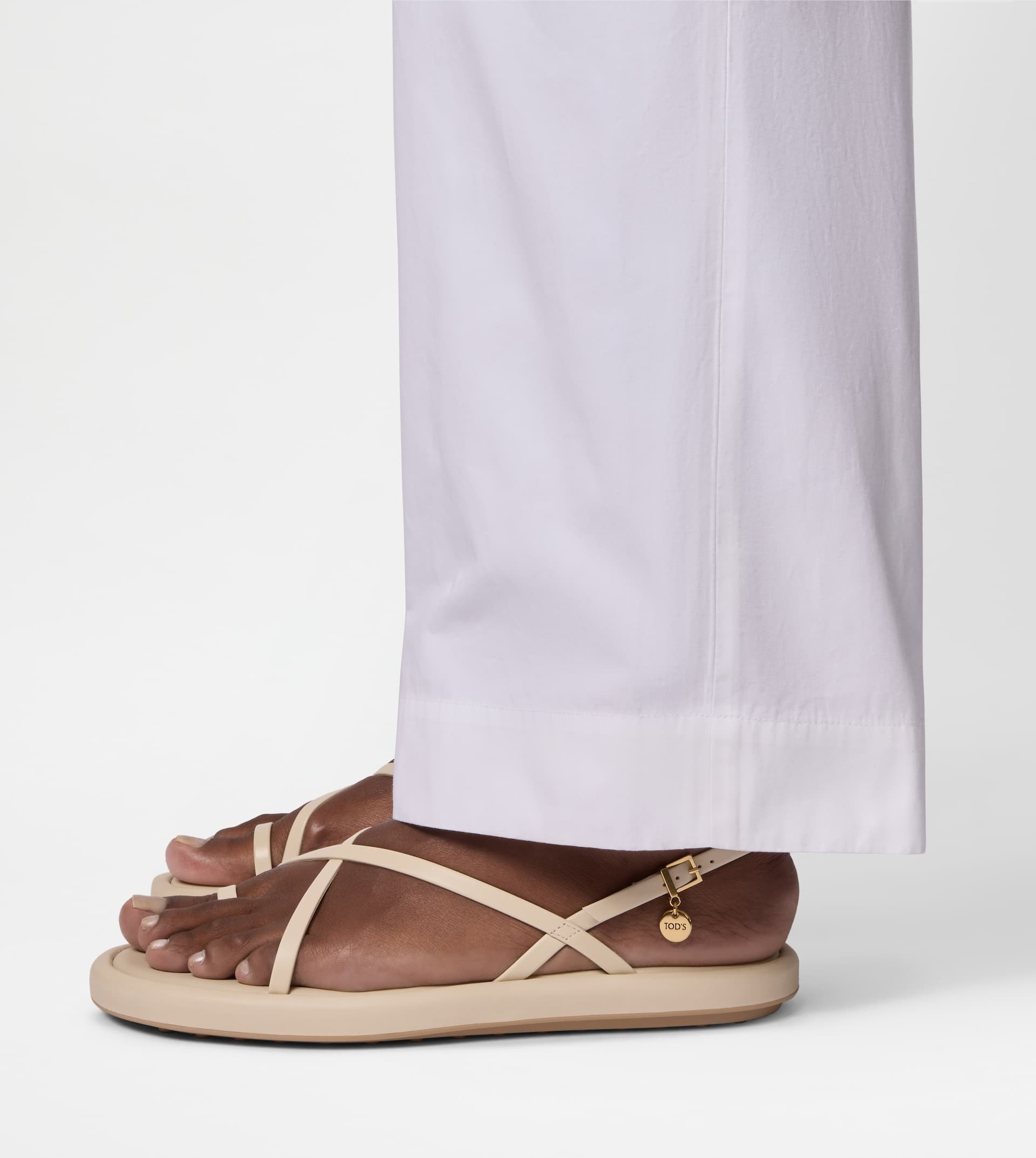 SANDALS IN LEATHER - OFF WHITE - 6