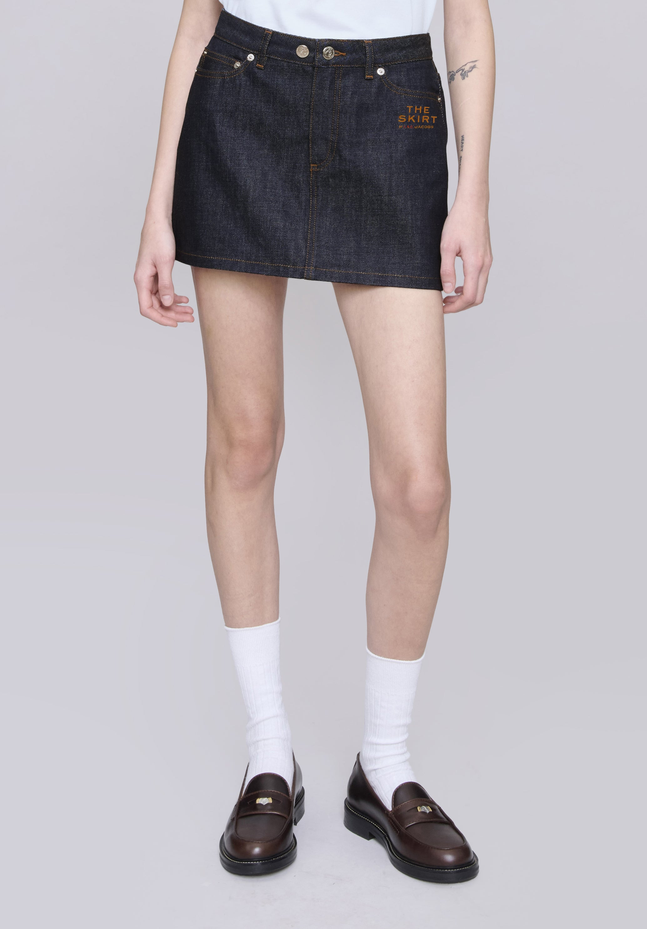 THE MINI SKIRT - 4