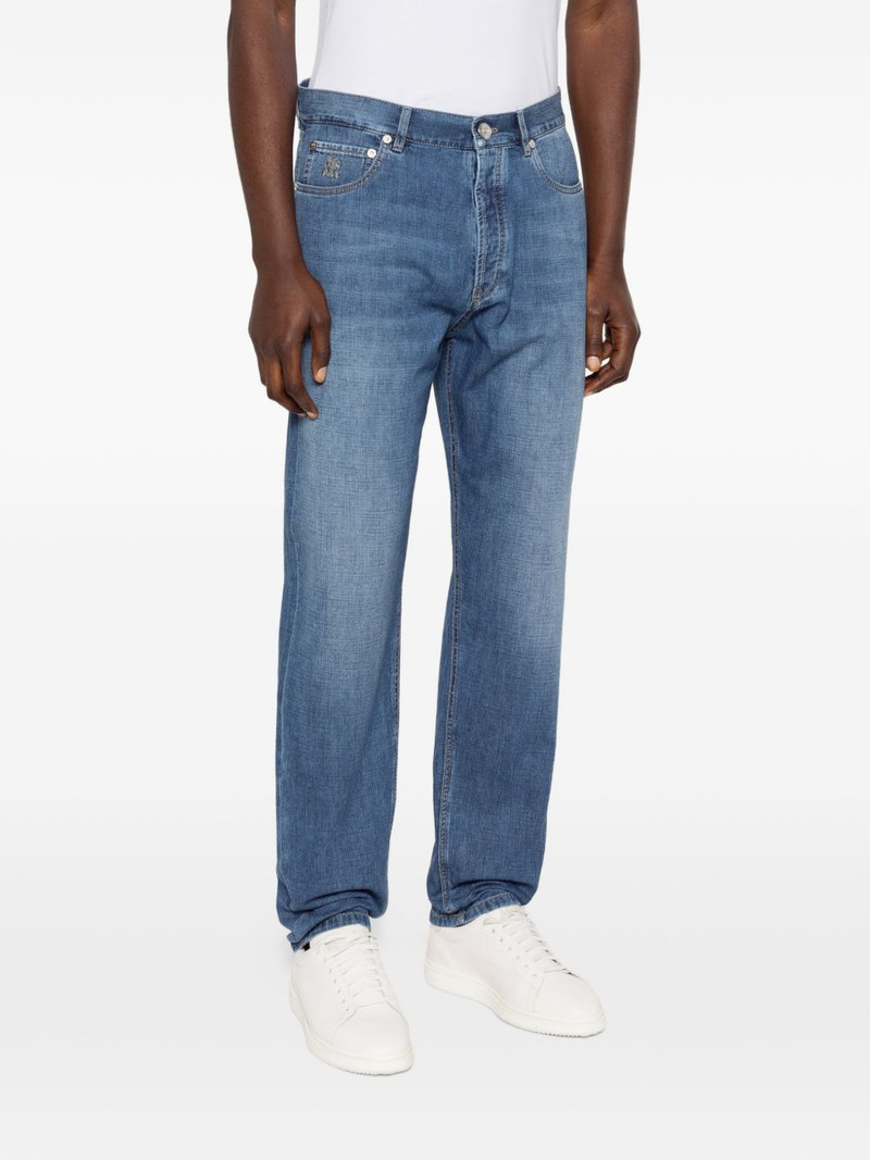 straight-leg jeans 3