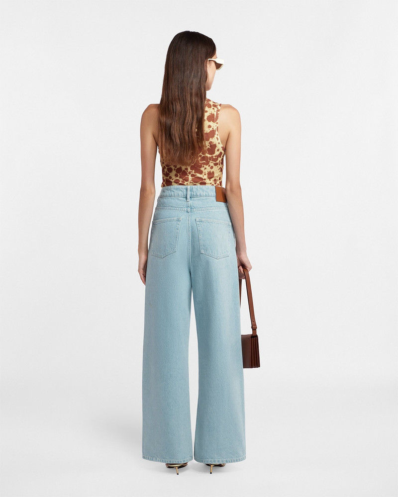 Wide-Leg Jeans 3