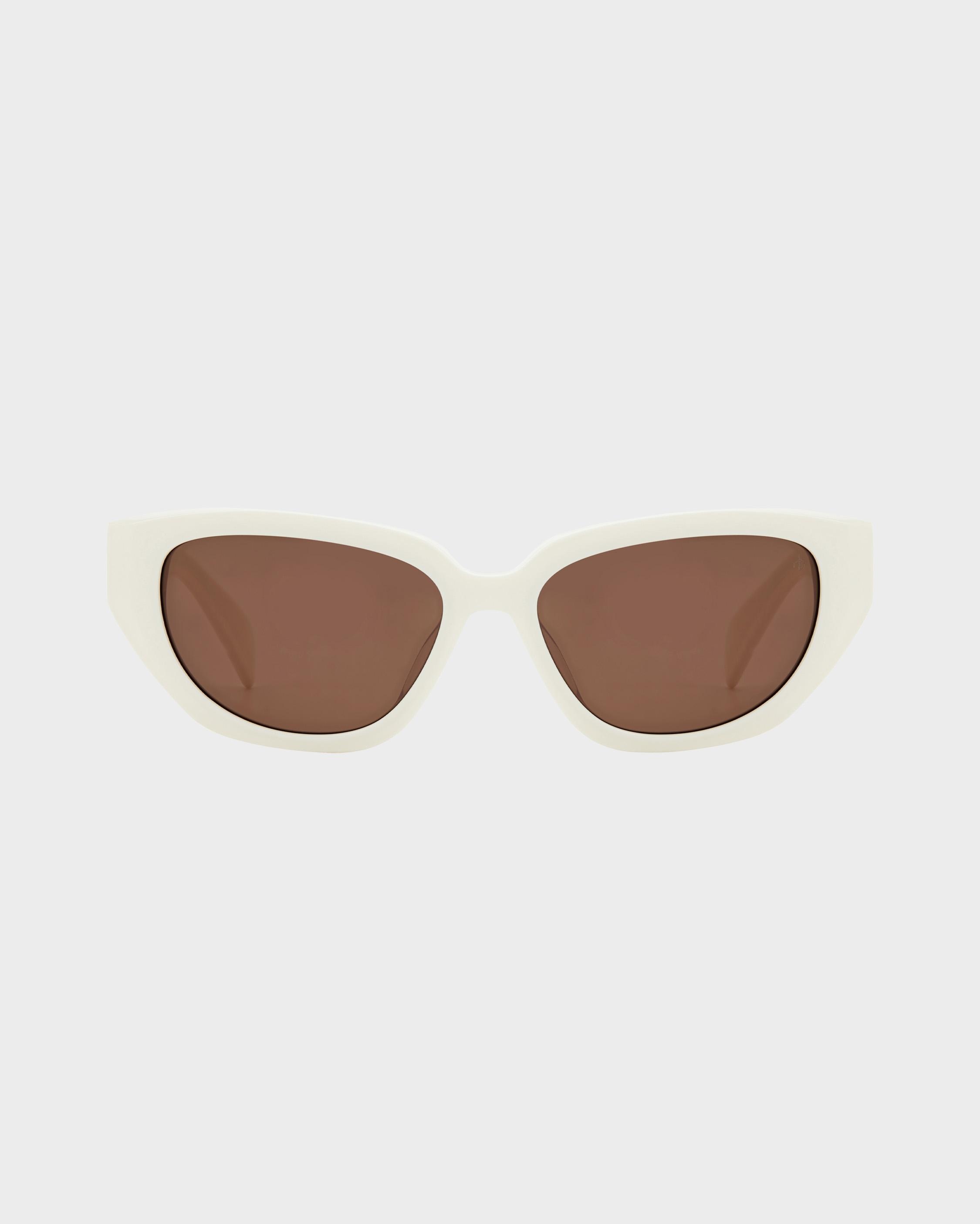 Lena
Butterfly Sunglasses - 2