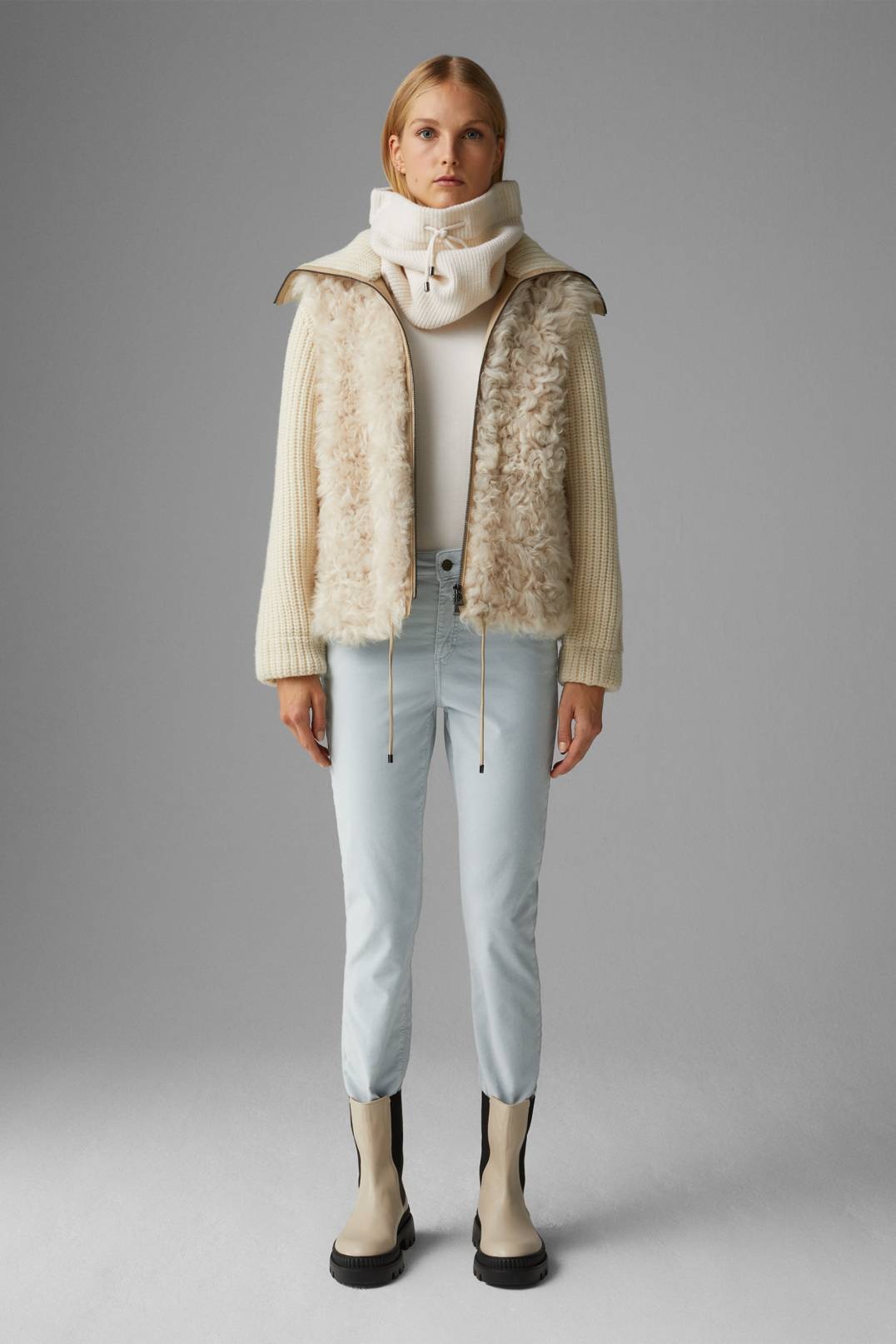 JULIE 7/8 TROUSERS IN LIGHT BLUE - 4