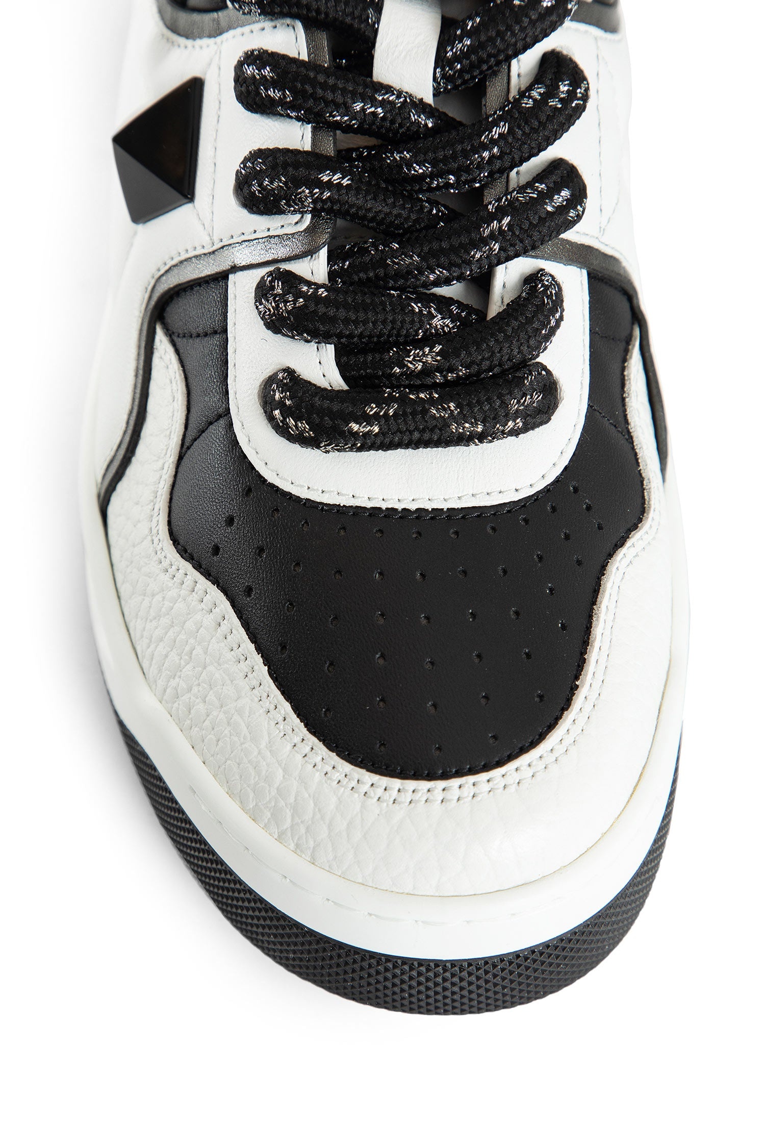 One-Stud-Low-Top-Sneakers-In-Nappa - 5