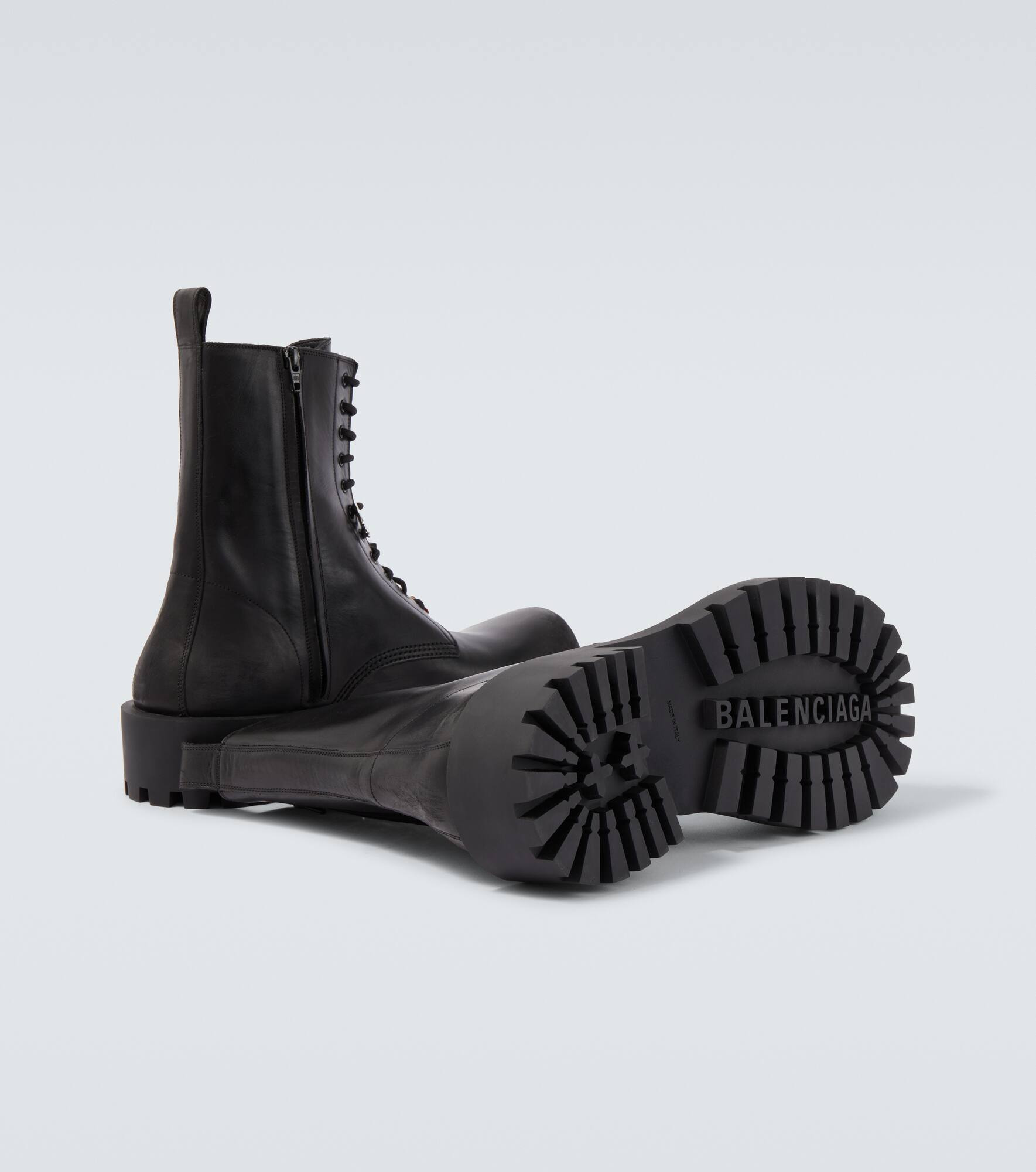Hummer leather lace-up boots - 7