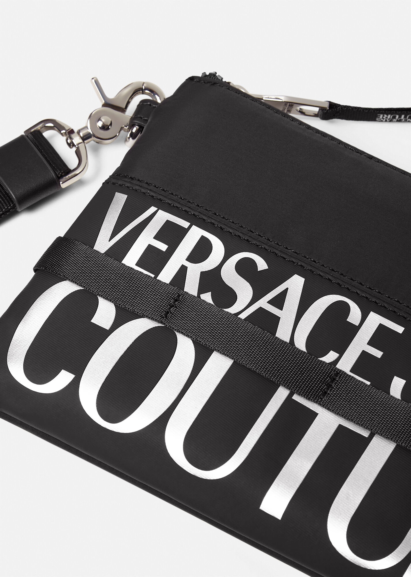 Logo Pouch - 4