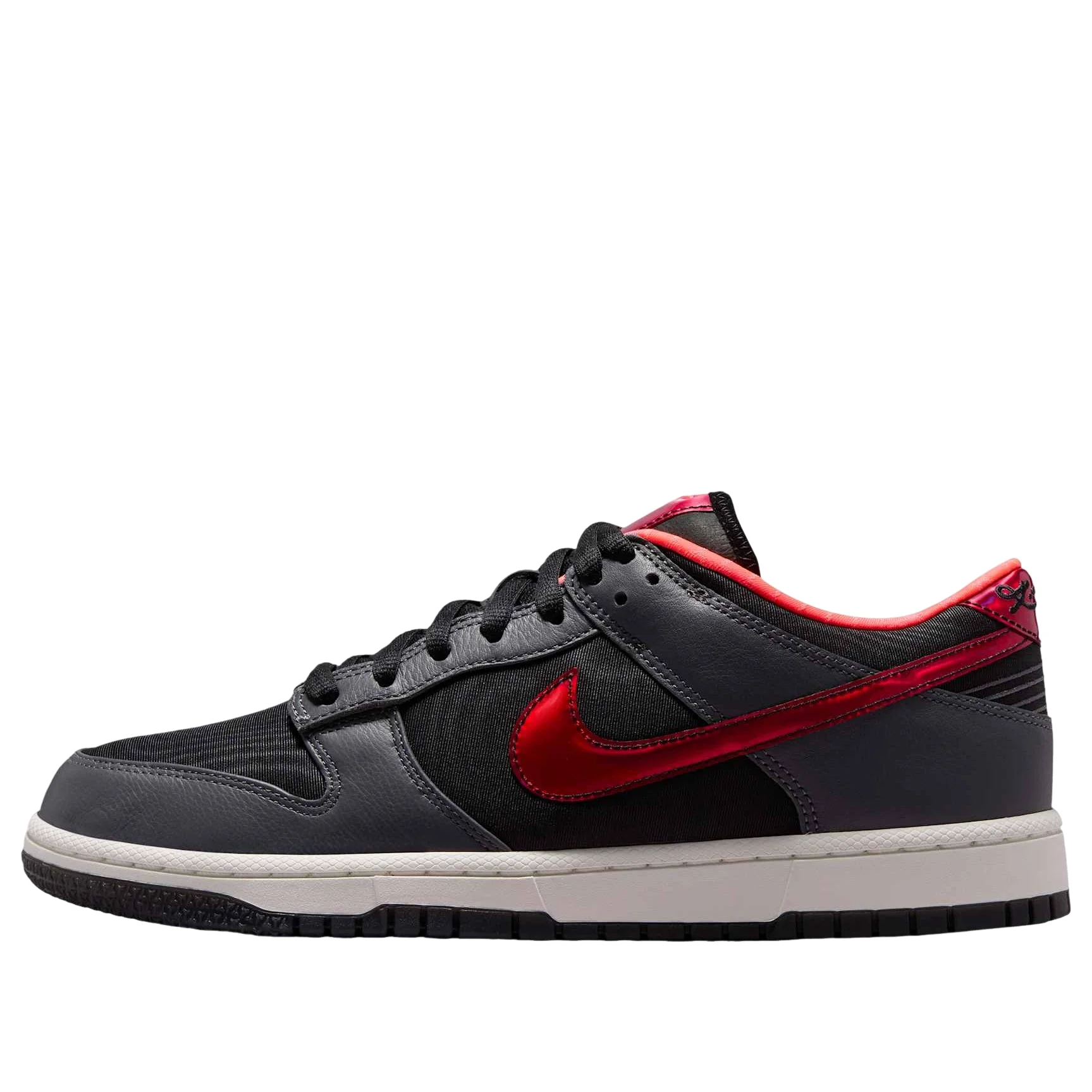 Nike x Kobe Bryant Dunk Low WNBA All-Star 'Black Hot Punch' IQ3919-001 - 1