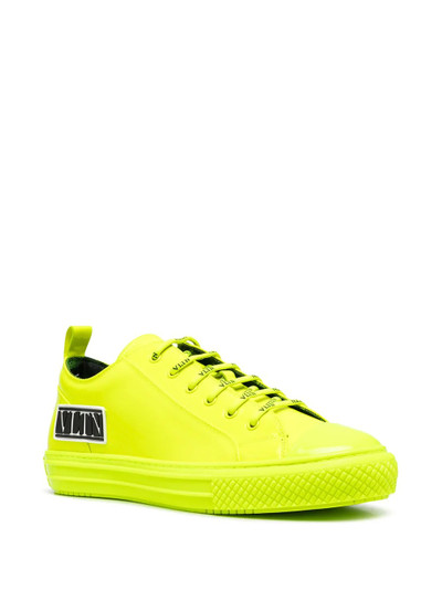 Valentino Giggies low-top sneakers outlook