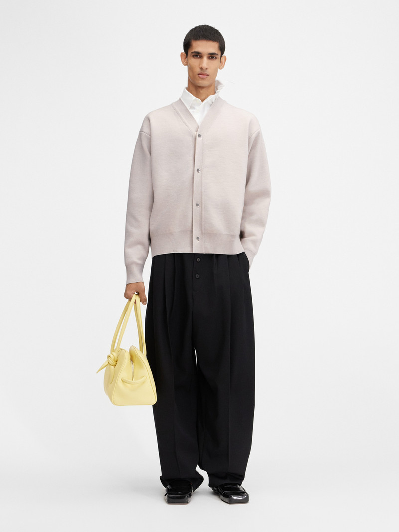 JACQUEMUS The buttoned cardigan outlook