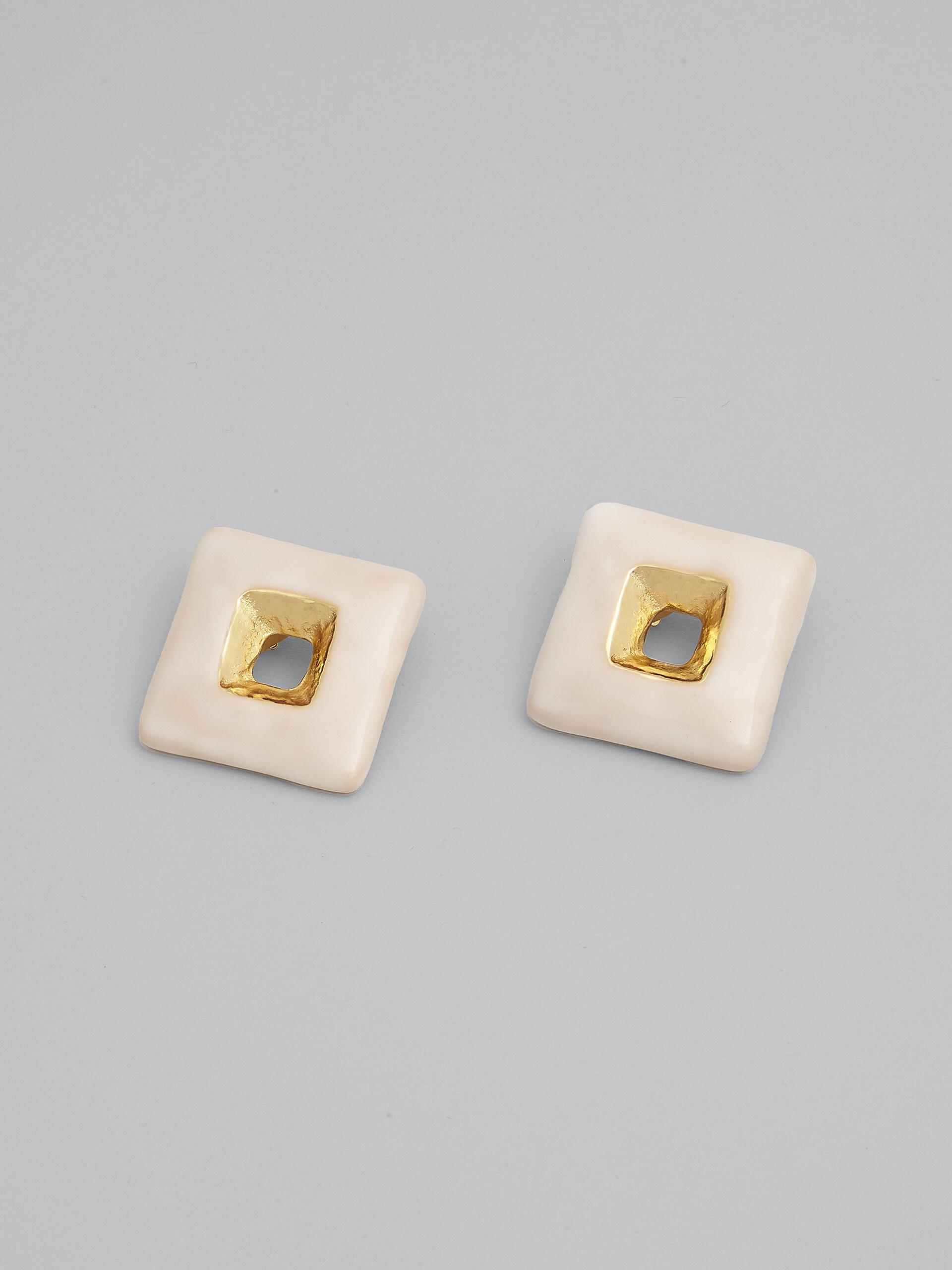 TRAPEZE WHITE EARRINGS - 4