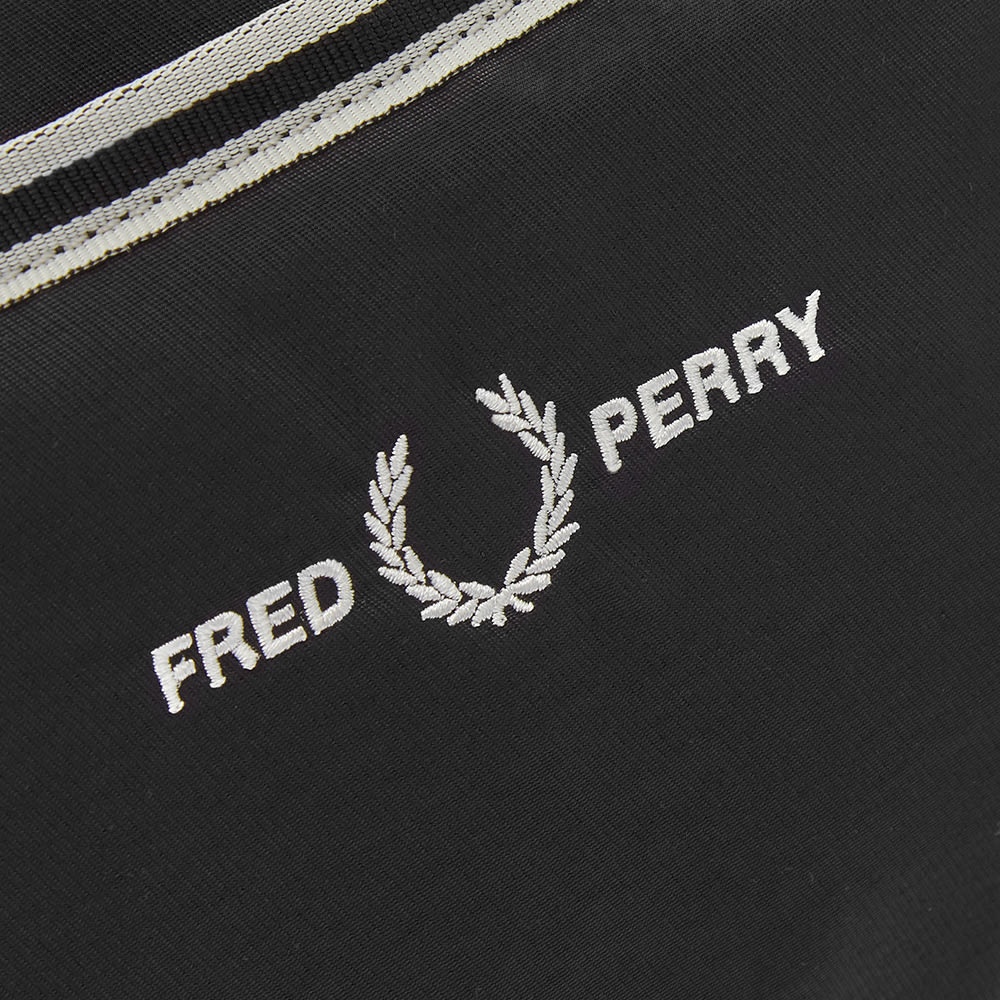 Fred Perry Authentic Sports Twill Barrel Bag - 2