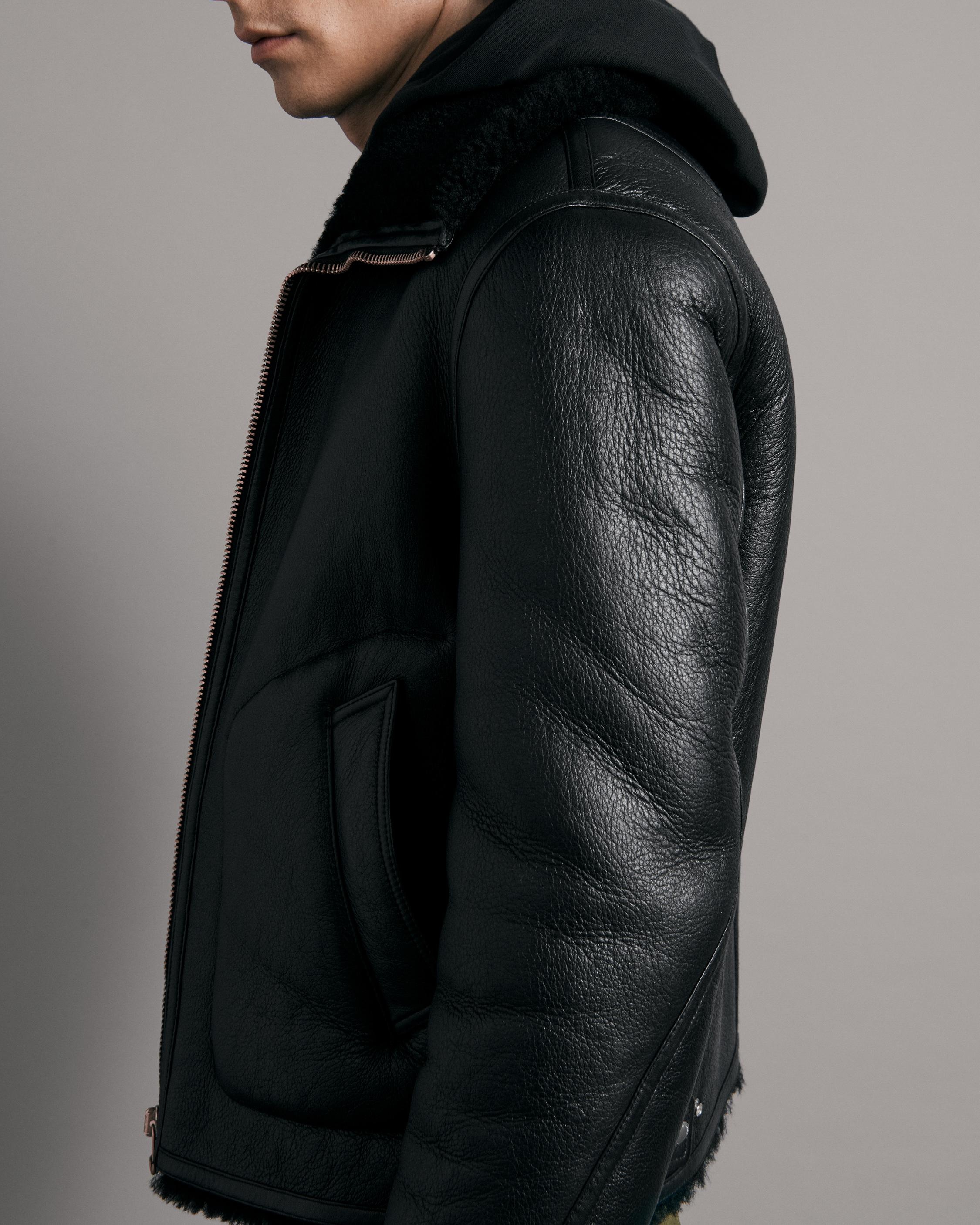 Stanley Shearling Jacket
Relaxed Fit Coat - 6