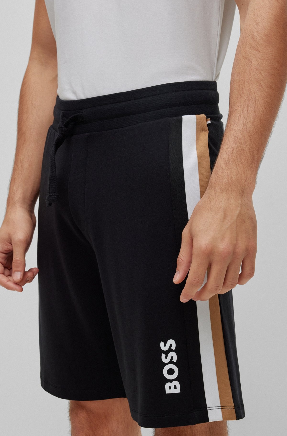 DRAWSTRING LOUNGEWEAR SHORTS WITH SIGNATURE STRIPE AND LOGO - 5