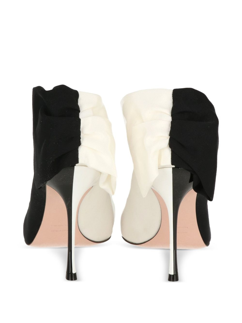 bow-detail pumps - 3