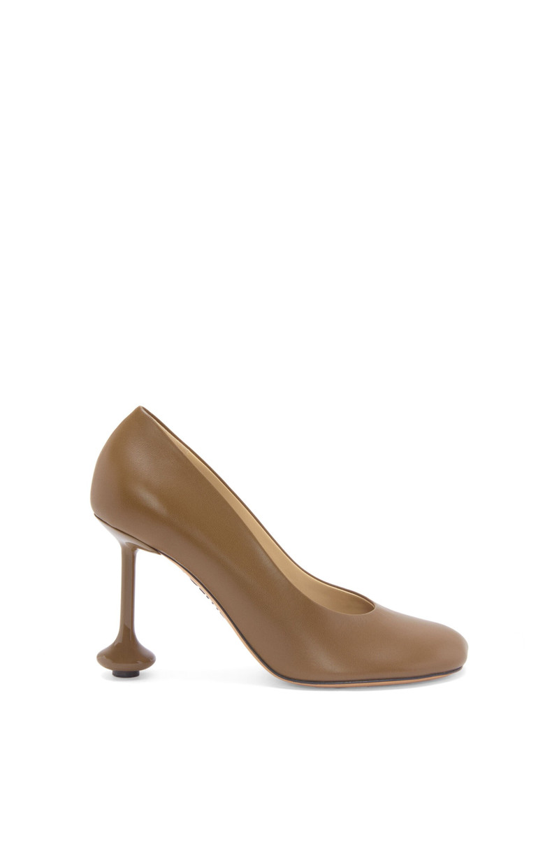 Toy pump in goatskin 1