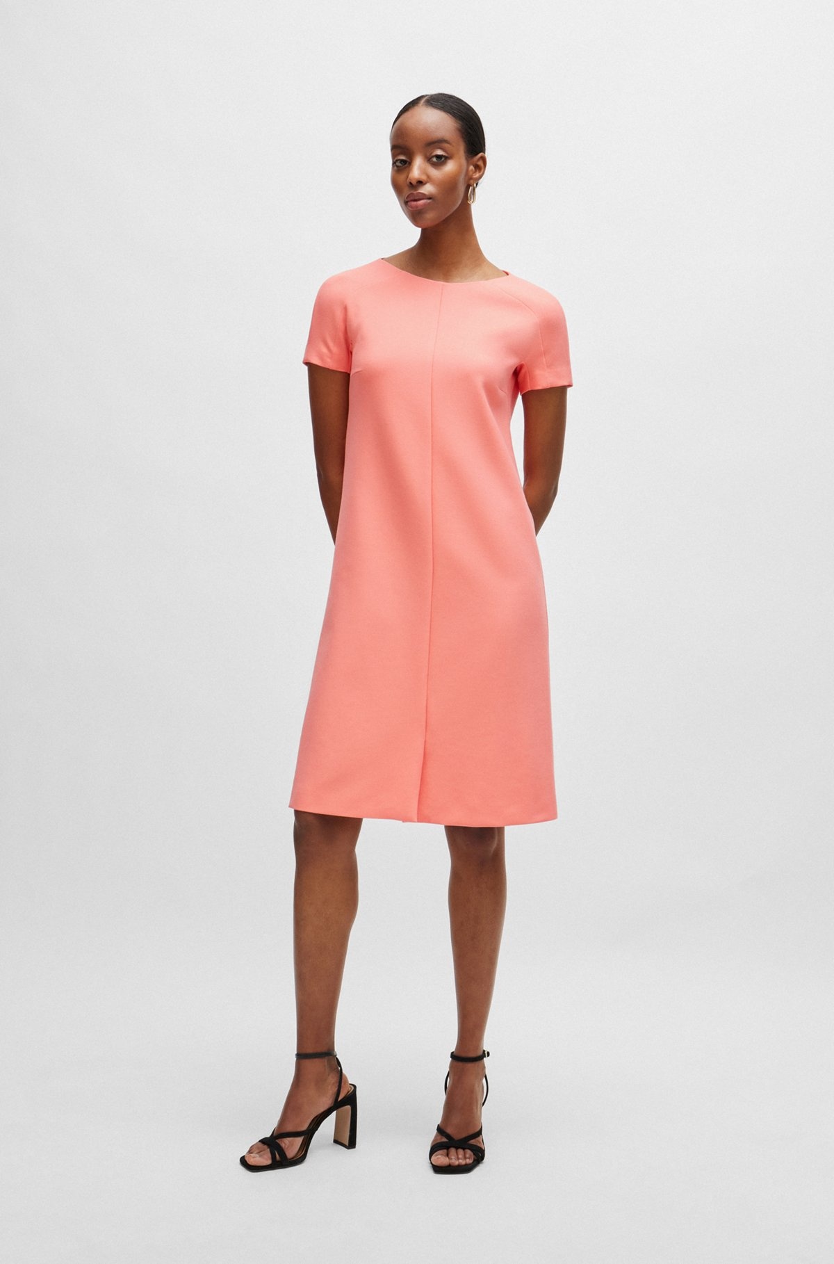 SHORT-SLEEVED DRESS IN STRETCH MATERIAL - 3