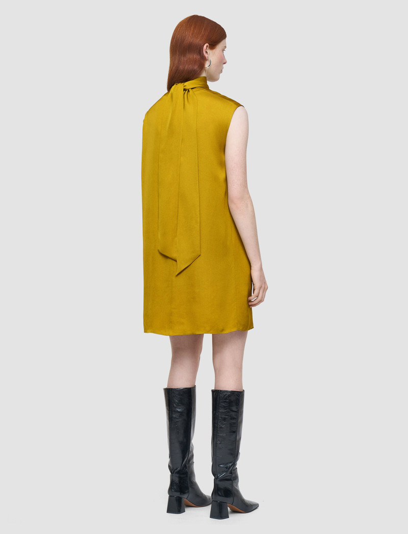 Sandy Light Crepe Dress 3