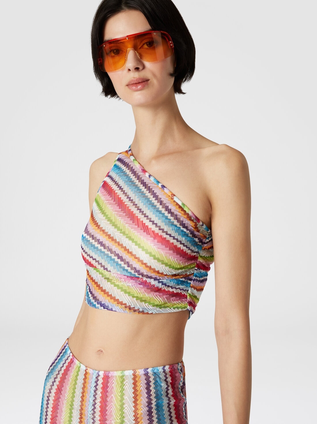 One-shoulder crop top with side gathering - 4