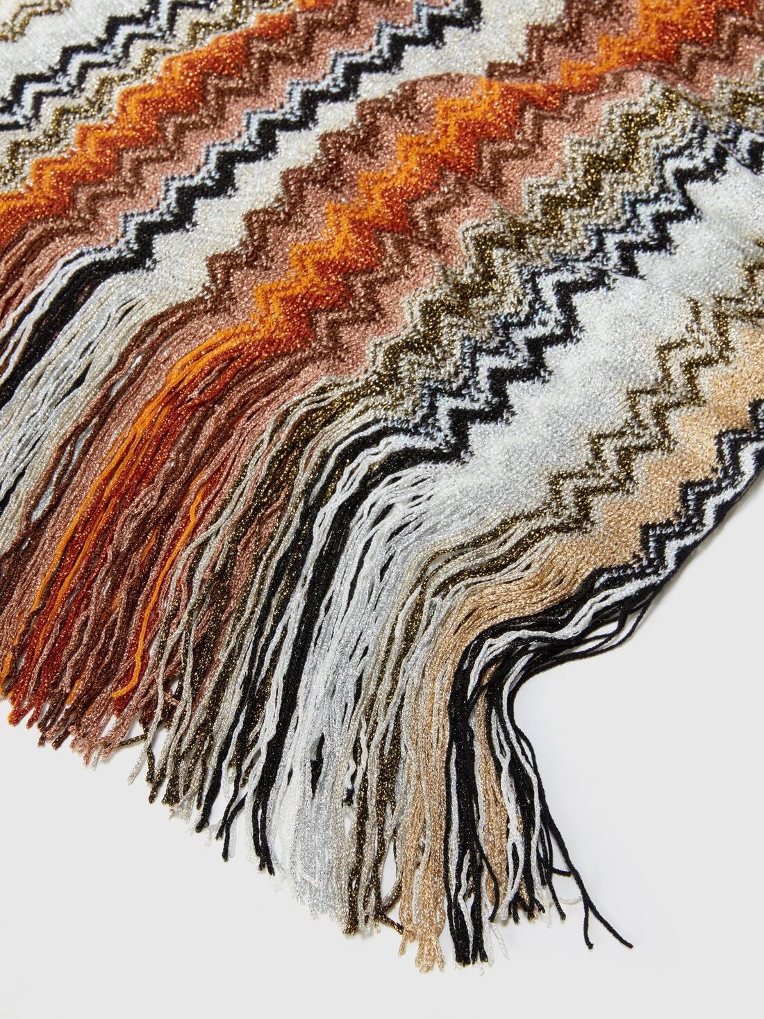 Viscose blend scarf with chevron pattern and fringes - 2