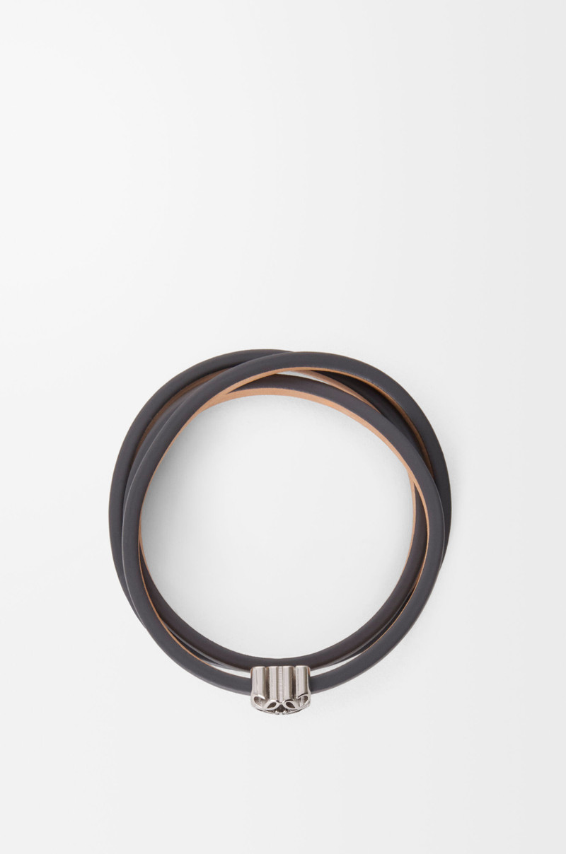 Loewe Anagram Bombé twist bracelet in calfskin outlook