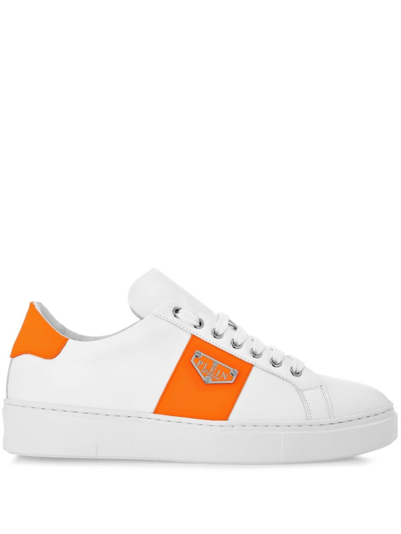 Triangle Plein Lo-Top Sneakers 1