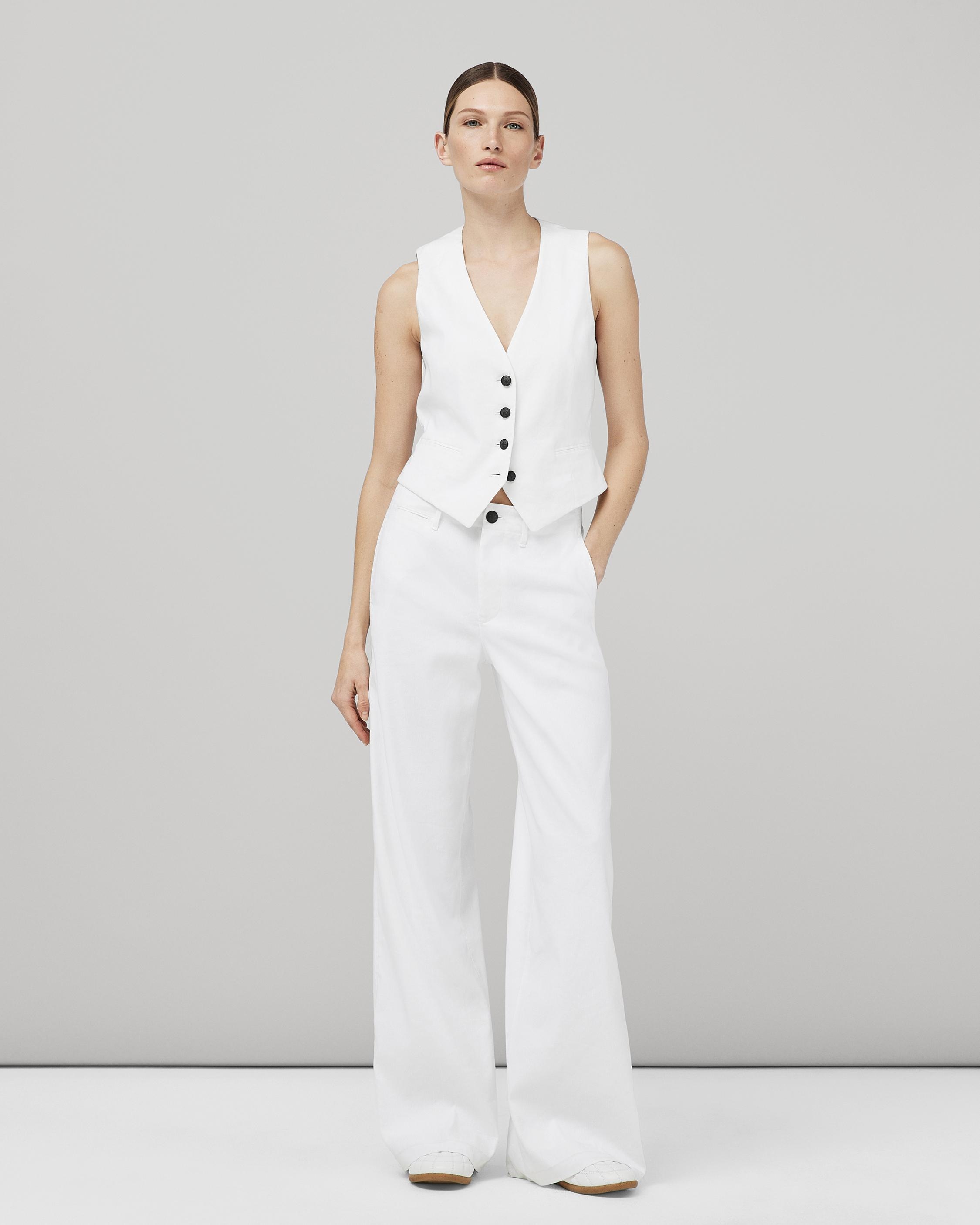Sofie Wide Leg Linen Pant
Relaxed Fit Pant - 6