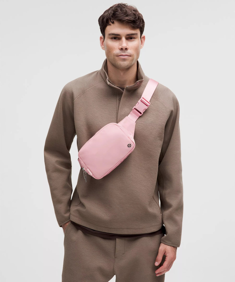 Everywhere Belt Bag Large with Long Strap 2L 6