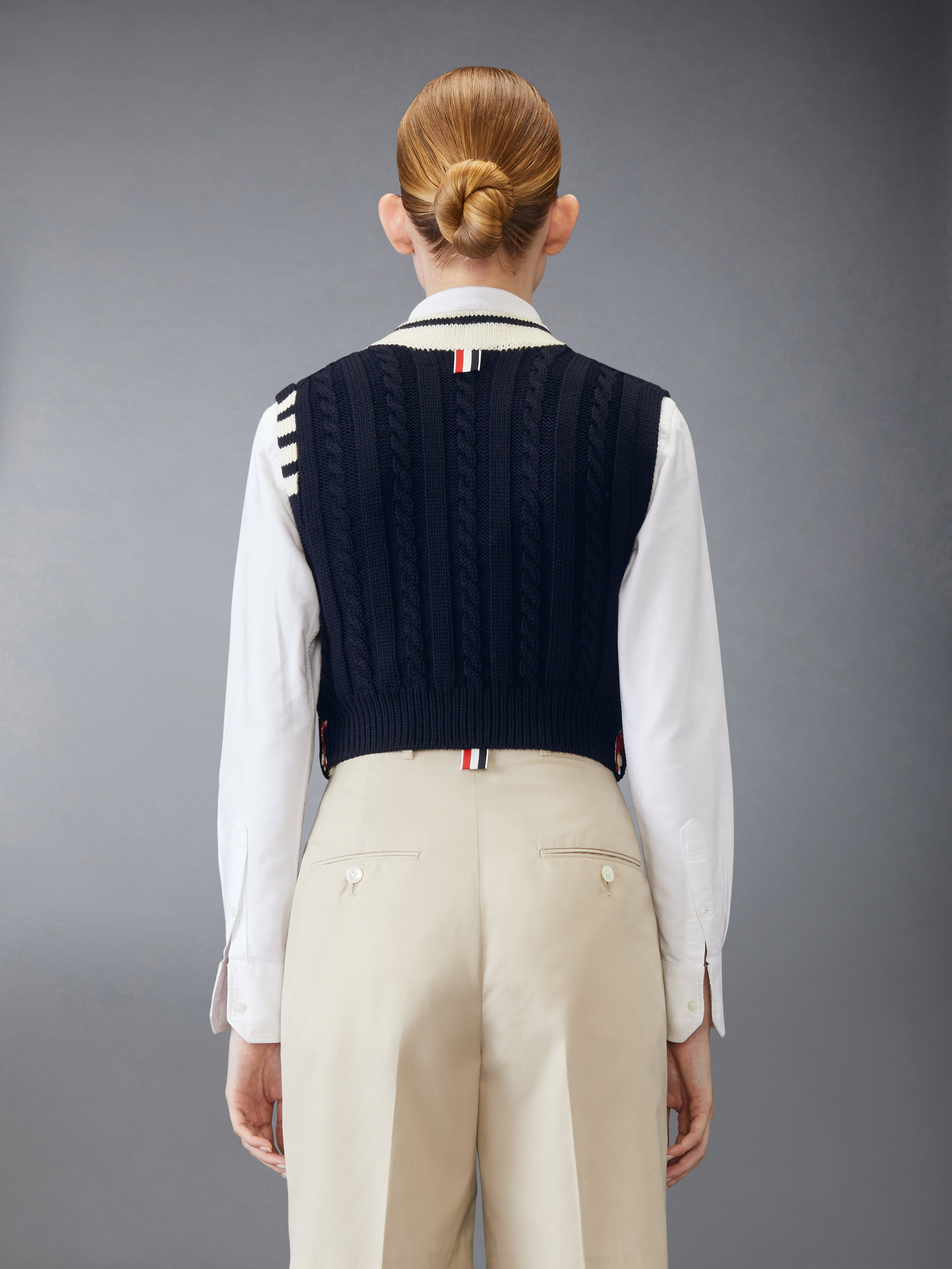 Classic Cable 4-Bar V Neck Vest - 3