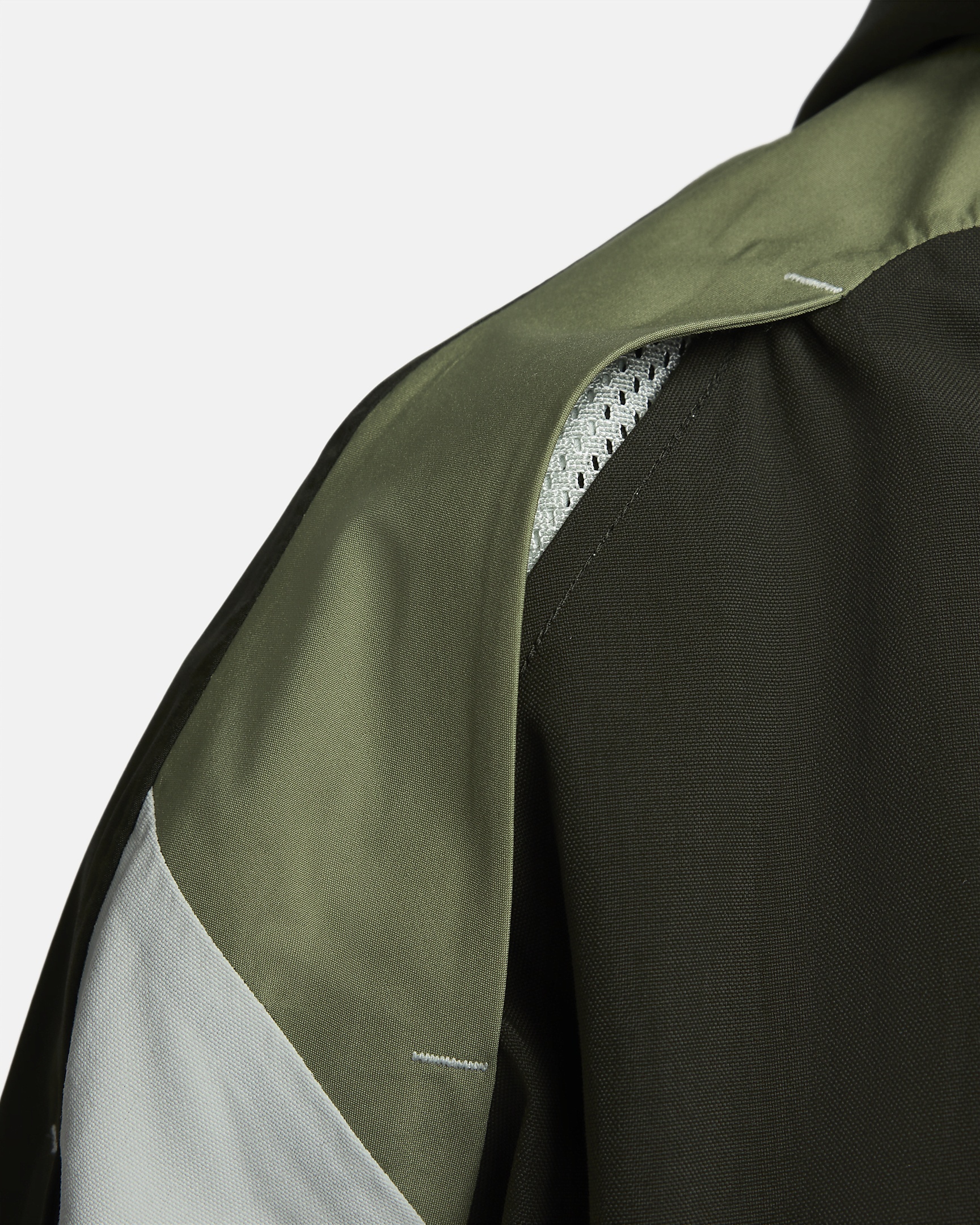 Nike ISPA Jacket - 10