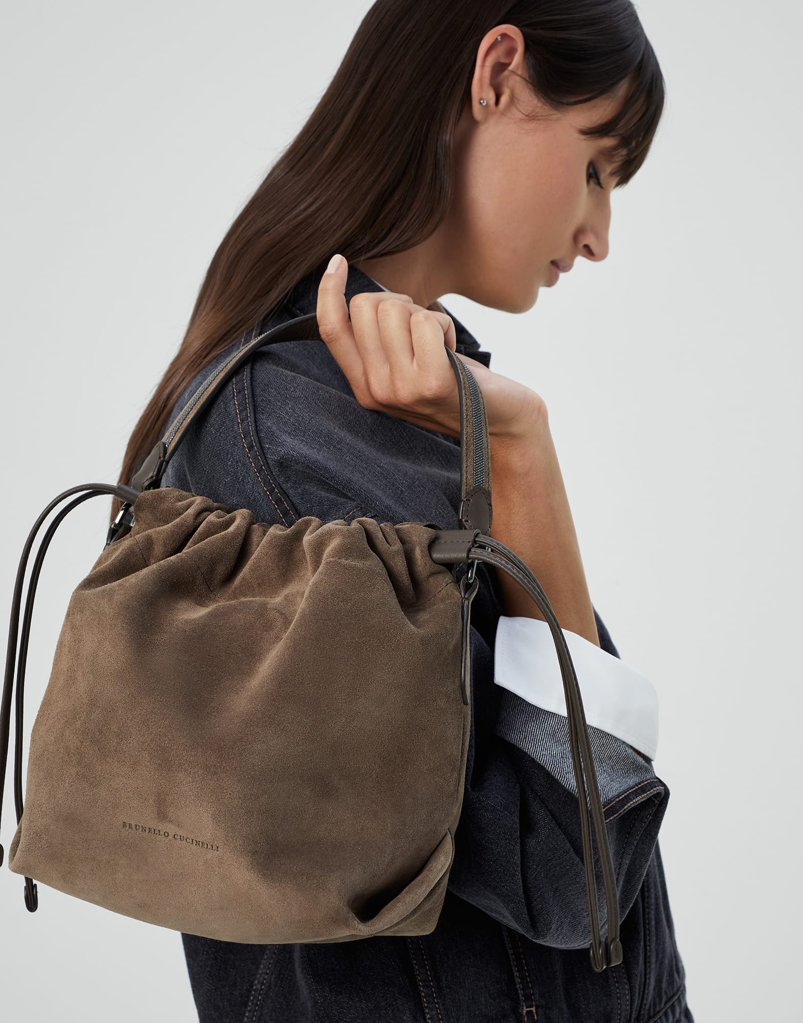 Suede bucket bag with Precious handle - 4