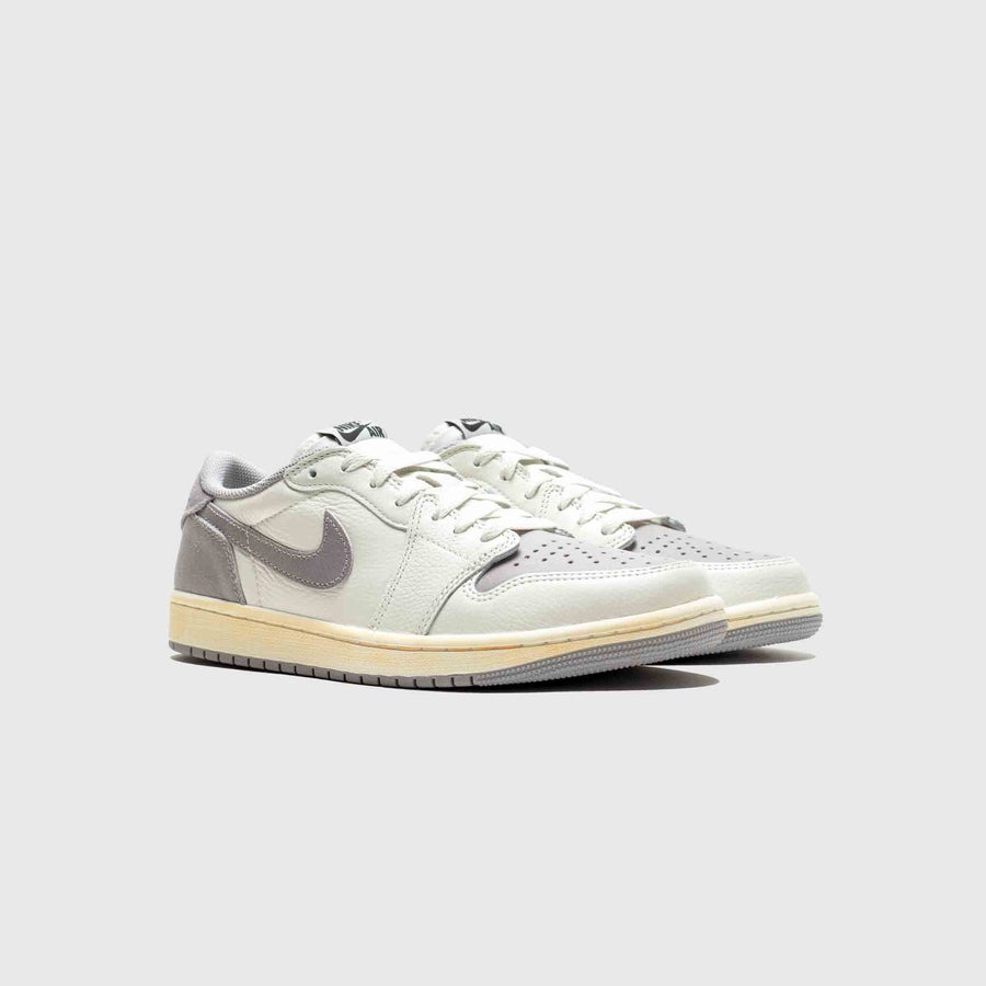 AIR JORDAN 1 LOW OG "ATMOSPHERE GREY" - 2