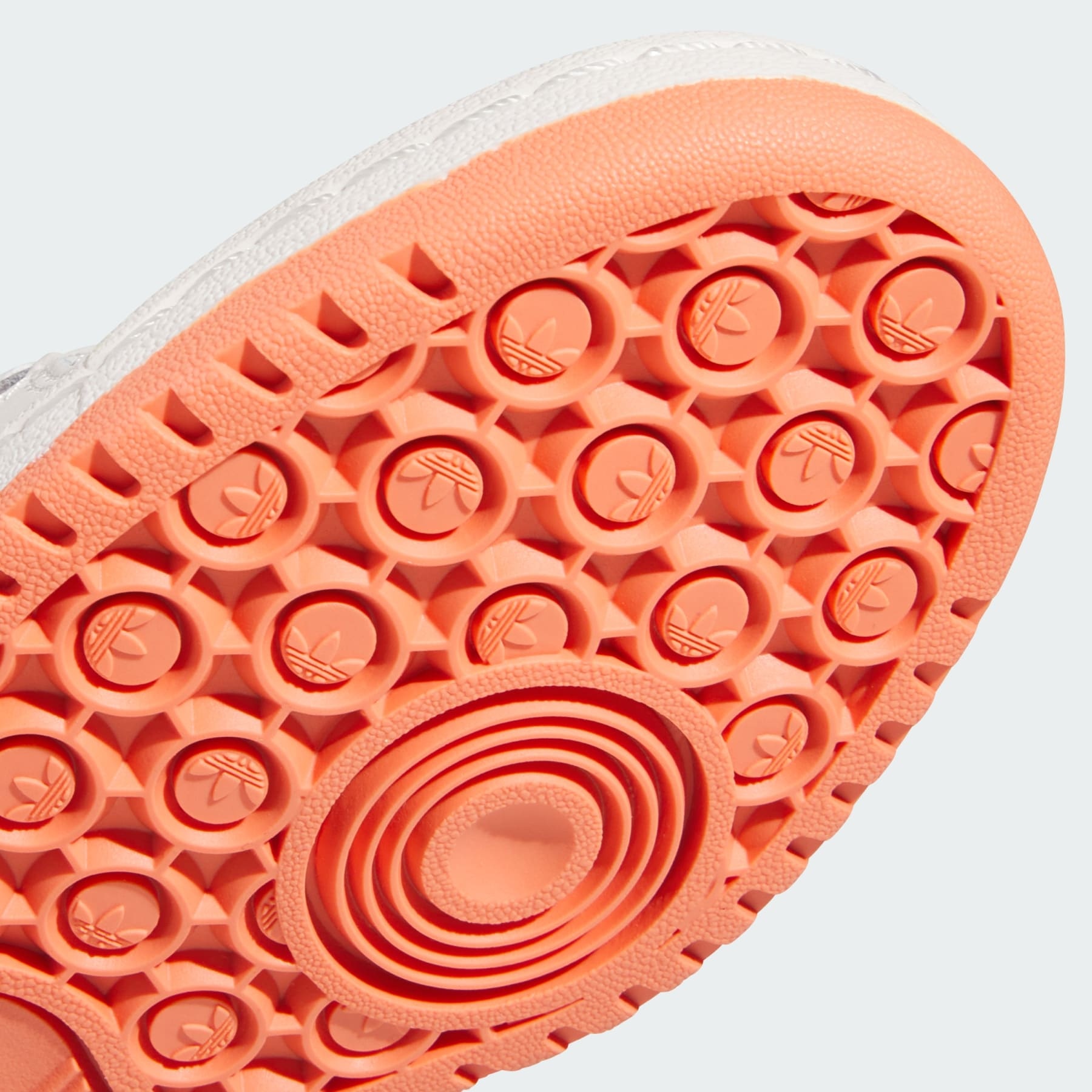 Forum Low CL Shoes - 9