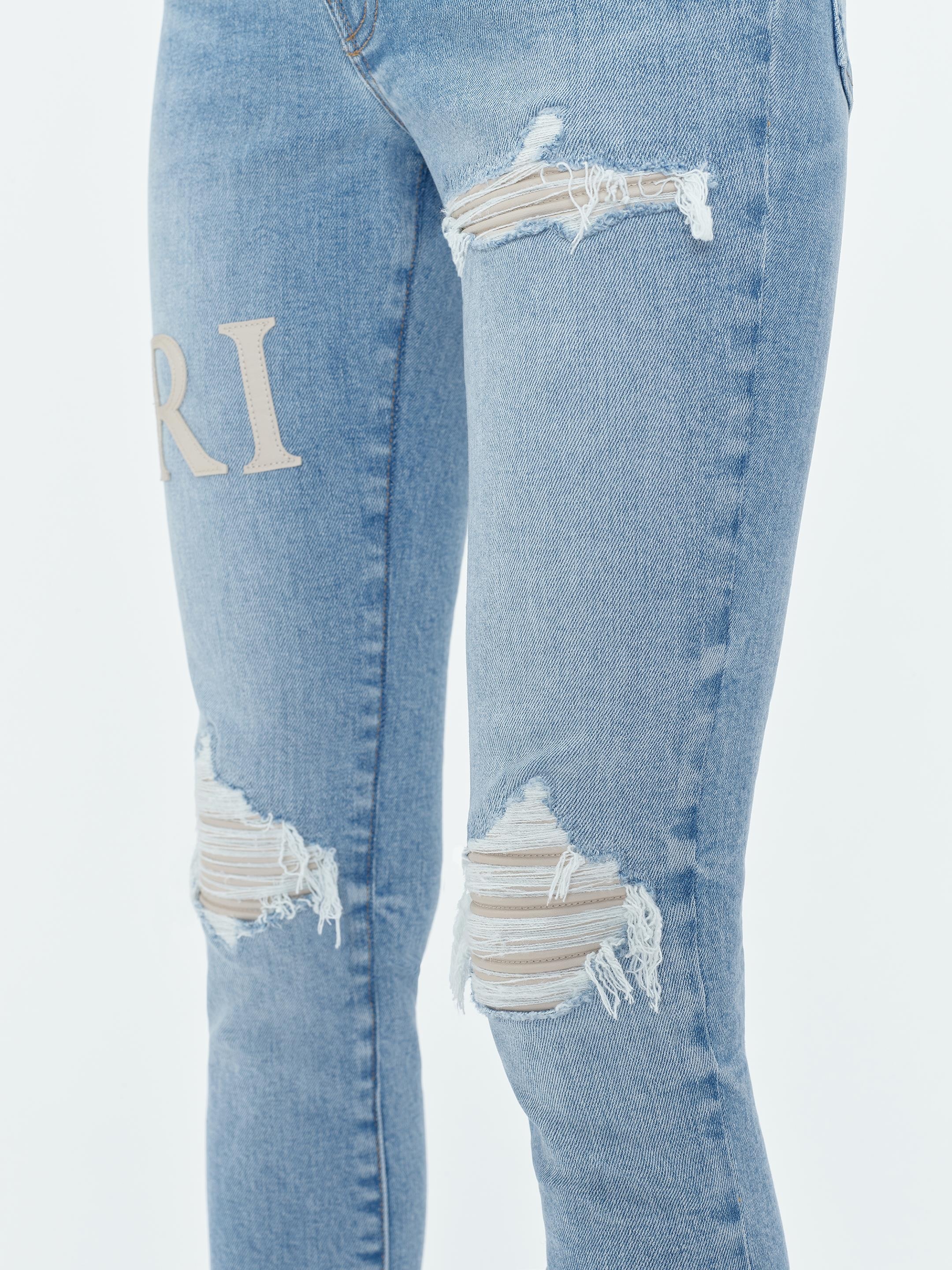 SERIF LOGO JEAN - 7