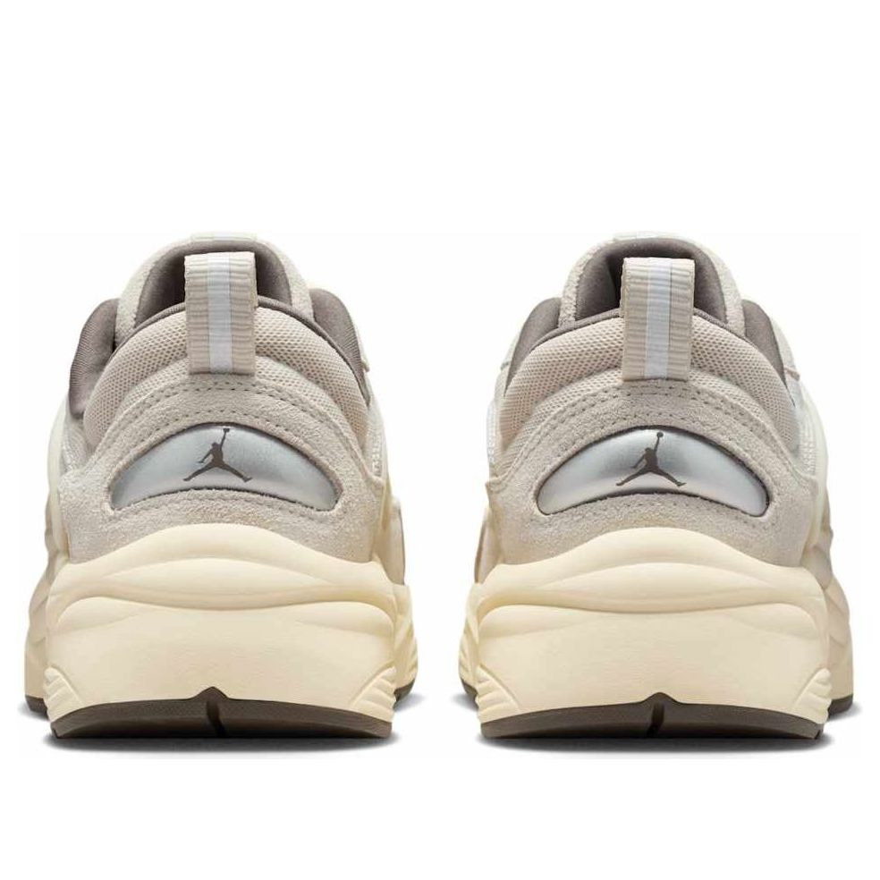 Air Jordan Trunner O/S 'Light Orewood Brown' IB3722-101 - 3