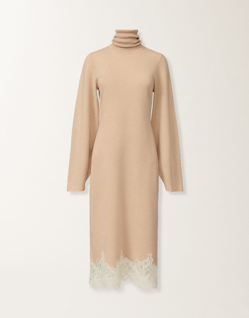 Platinum dress with macramé lace 1