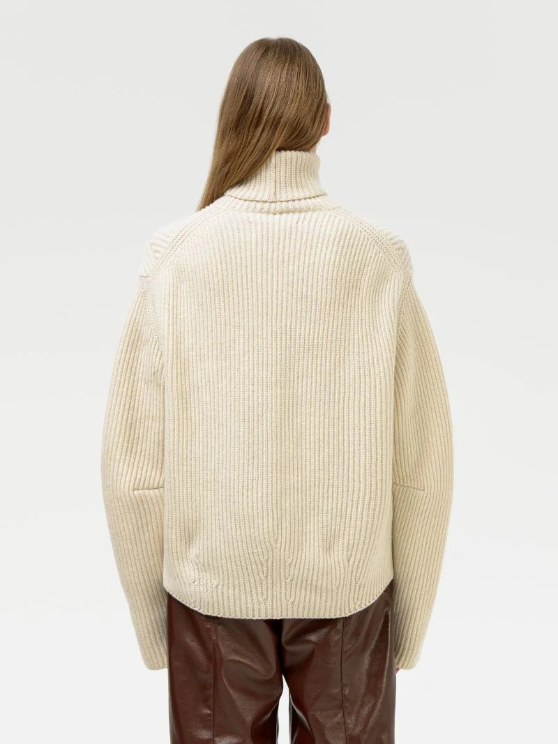 RIB KNIT TURTLE NECK - 6